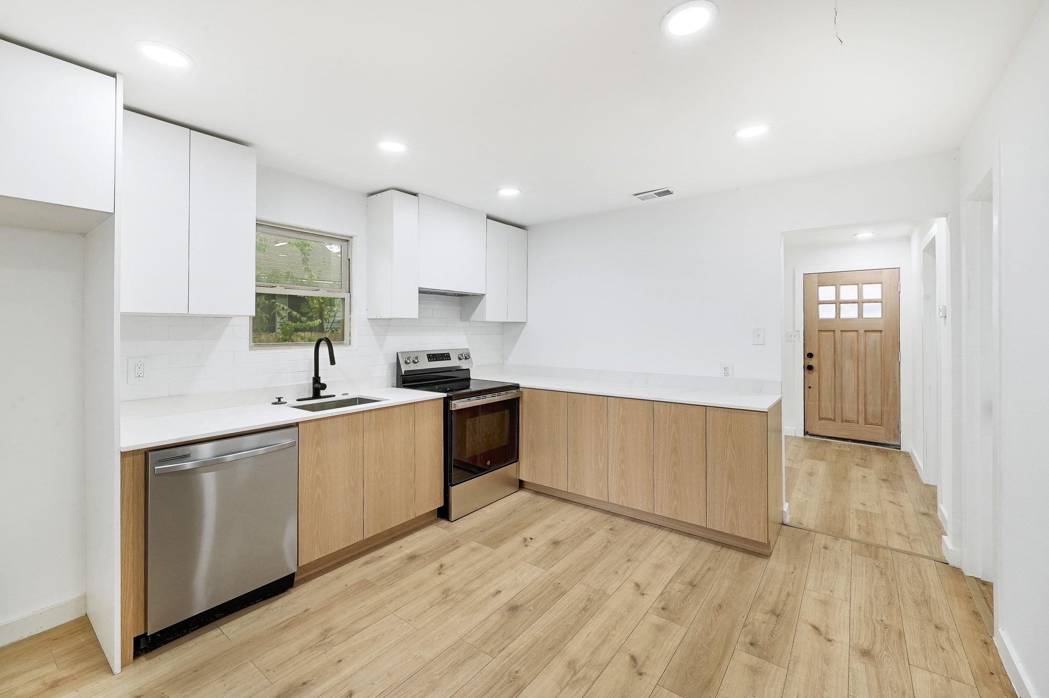 2404 Santa Rita St, Austin, TX 78702