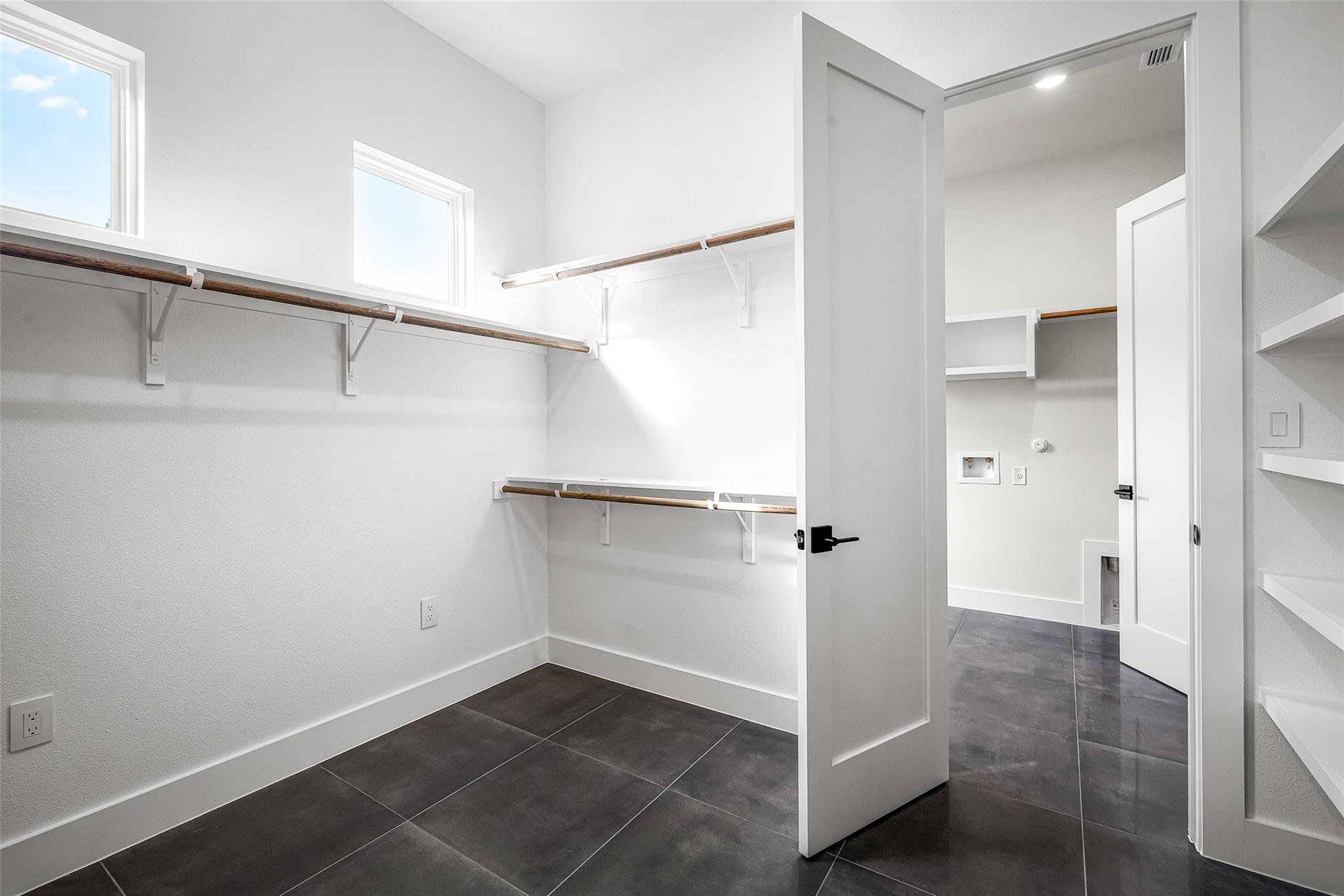 6513 Lavish Bnd, Jonestown, TX 78645