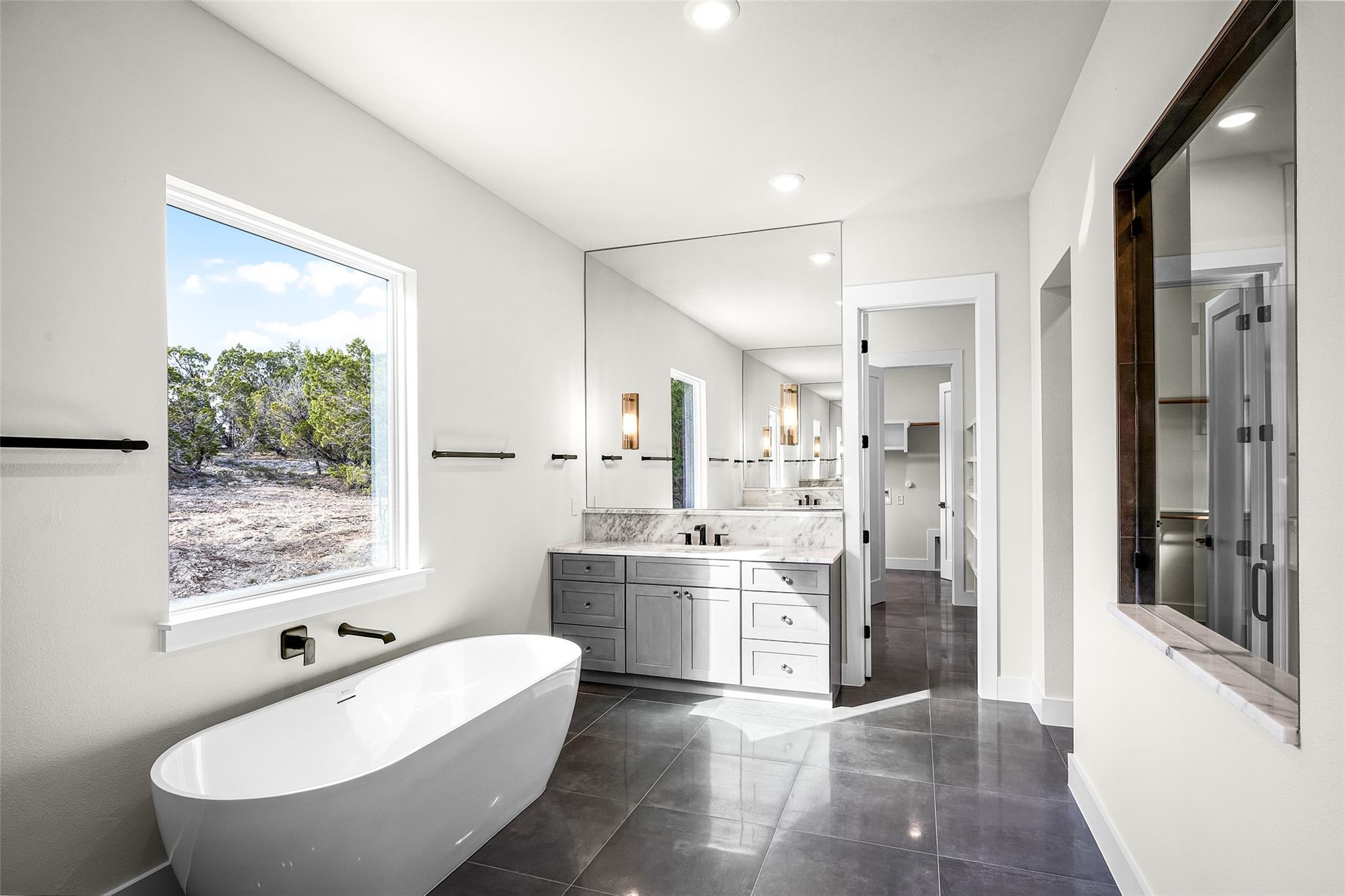 6513 Lavish Bnd, Jonestown, TX 78645