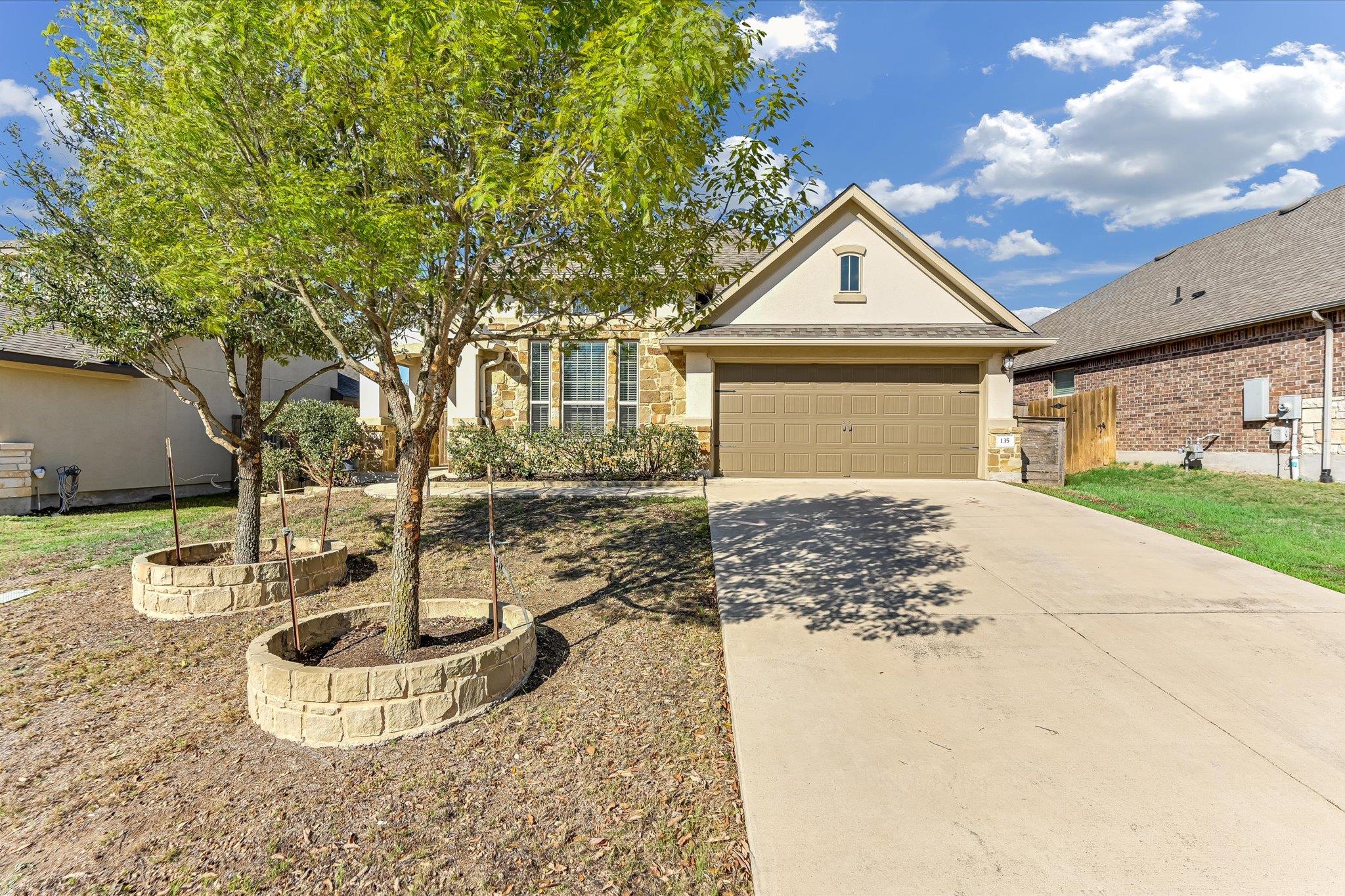 135 Tailwind Dr, Kyle, TX 78640