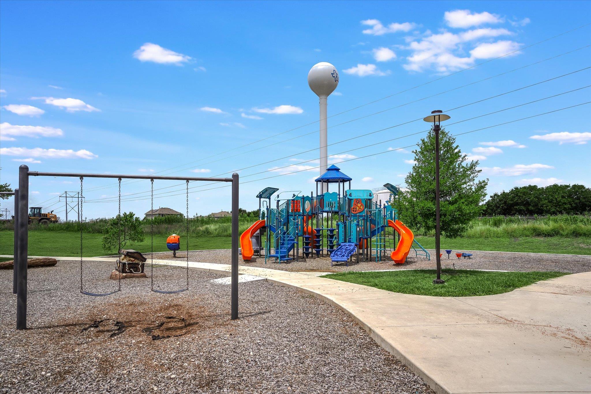 135 Tailwind Dr, Kyle, TX 78640