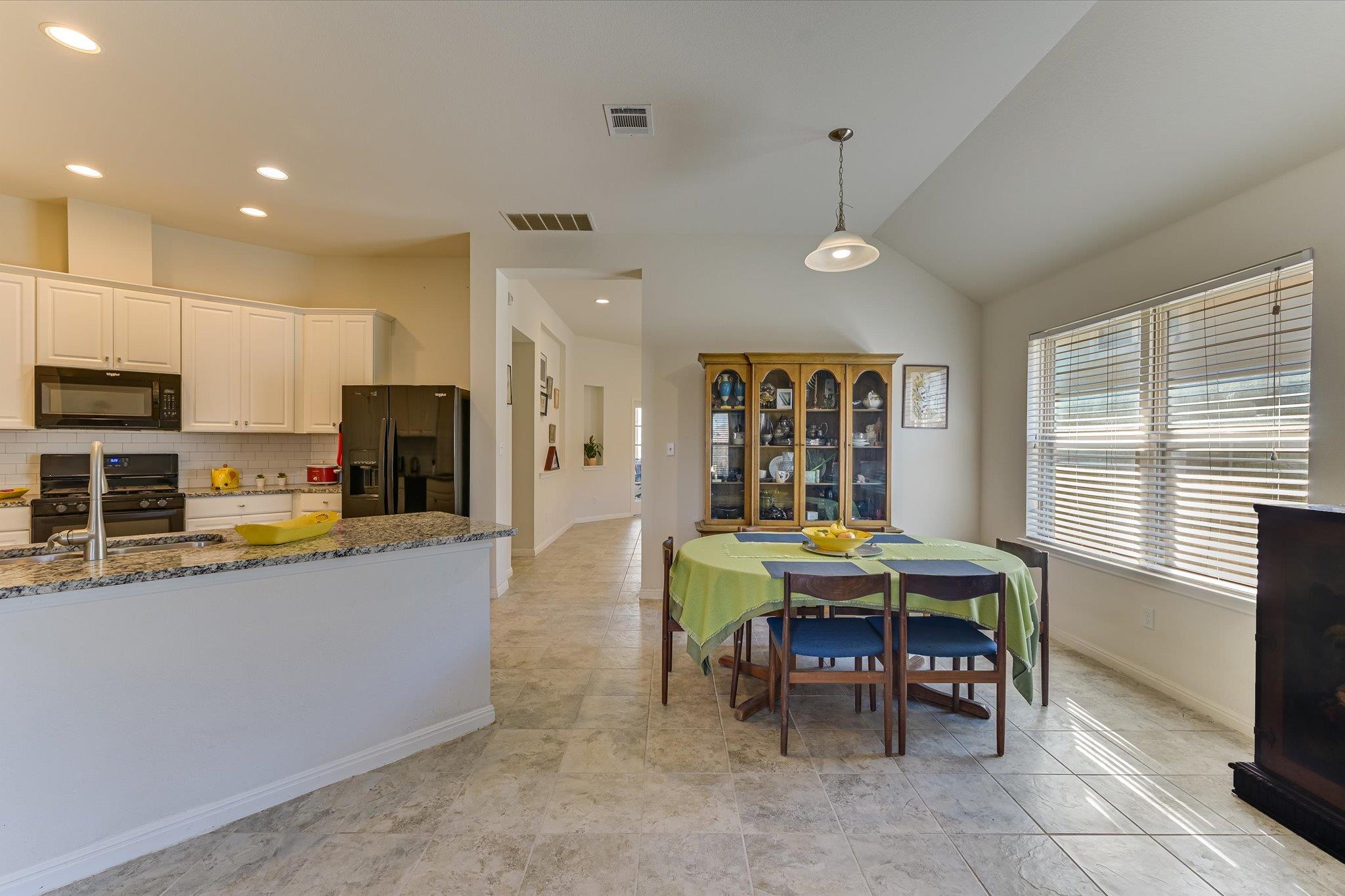 135 Tailwind Dr, Kyle, TX 78640