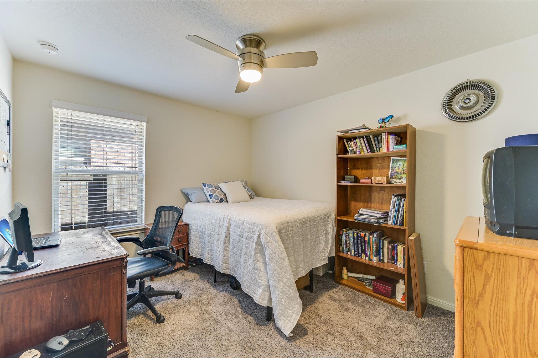 135 Tailwind Dr, Kyle, TX 78640