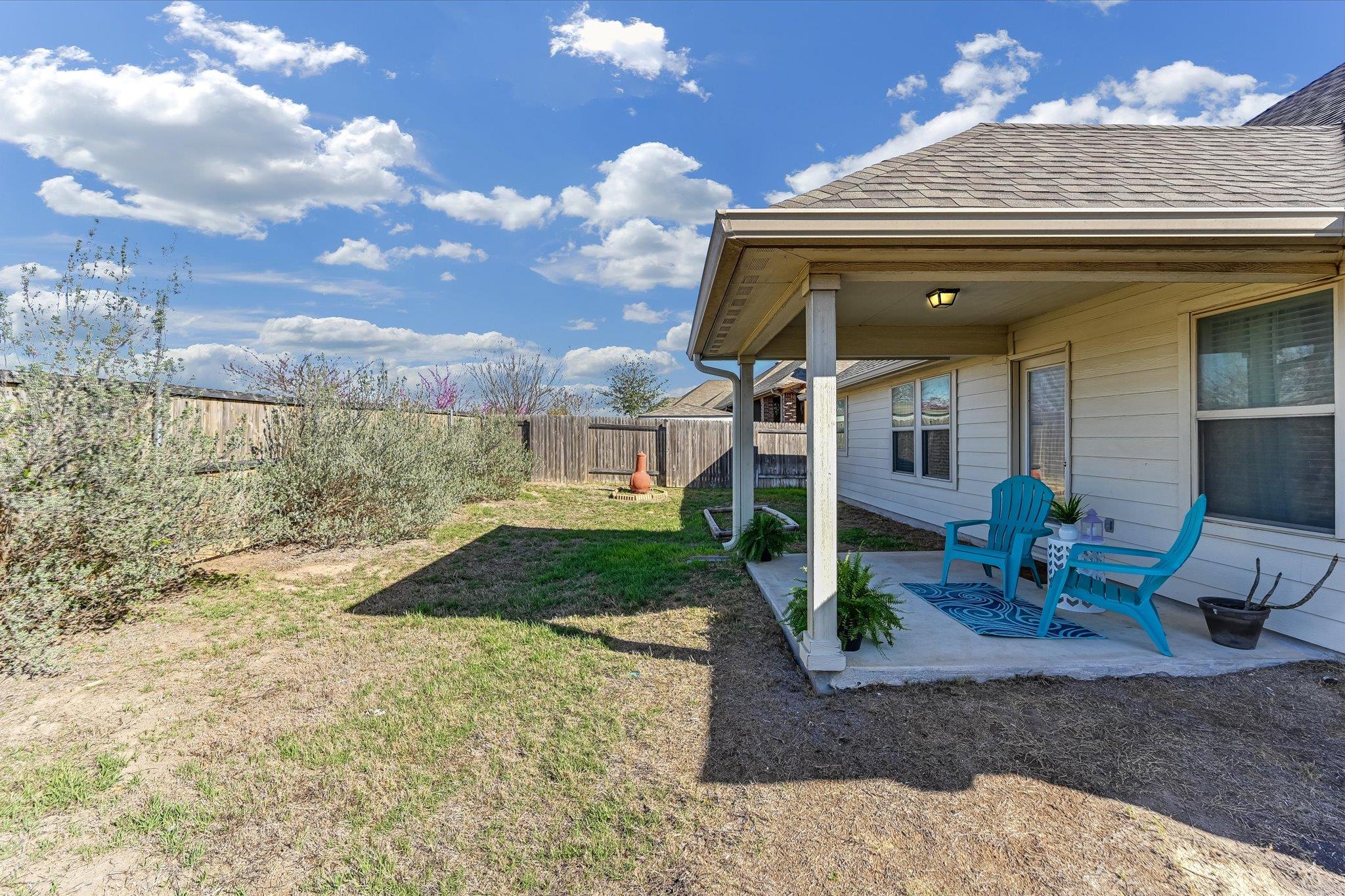 135 Tailwind Dr, Kyle, TX 78640