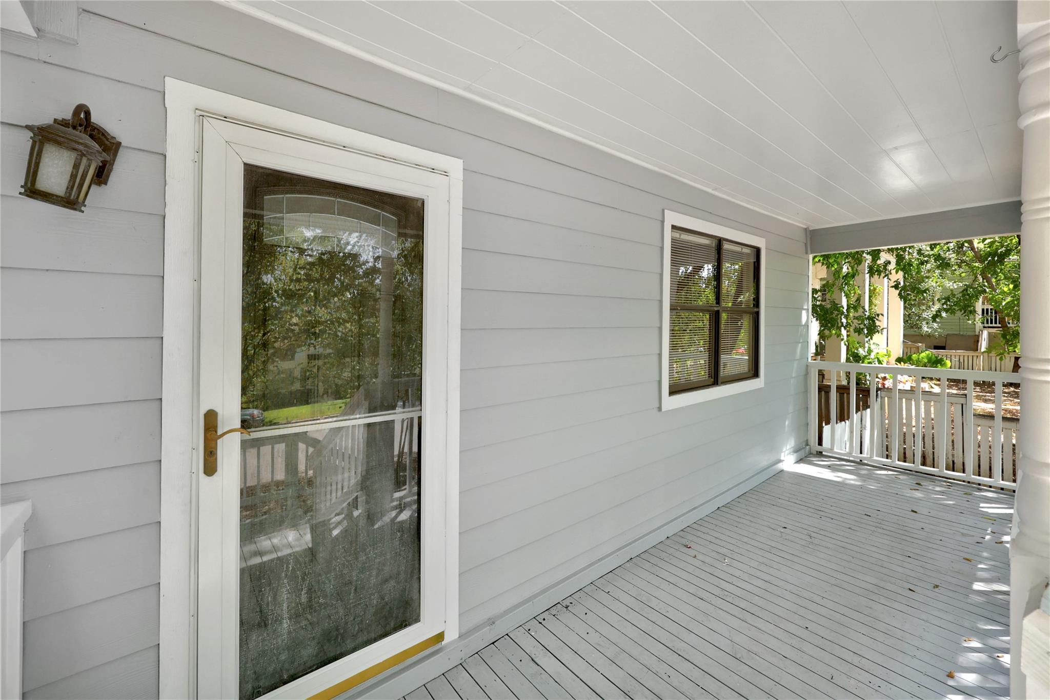 2102 E 8th St, Austin, TX 78702