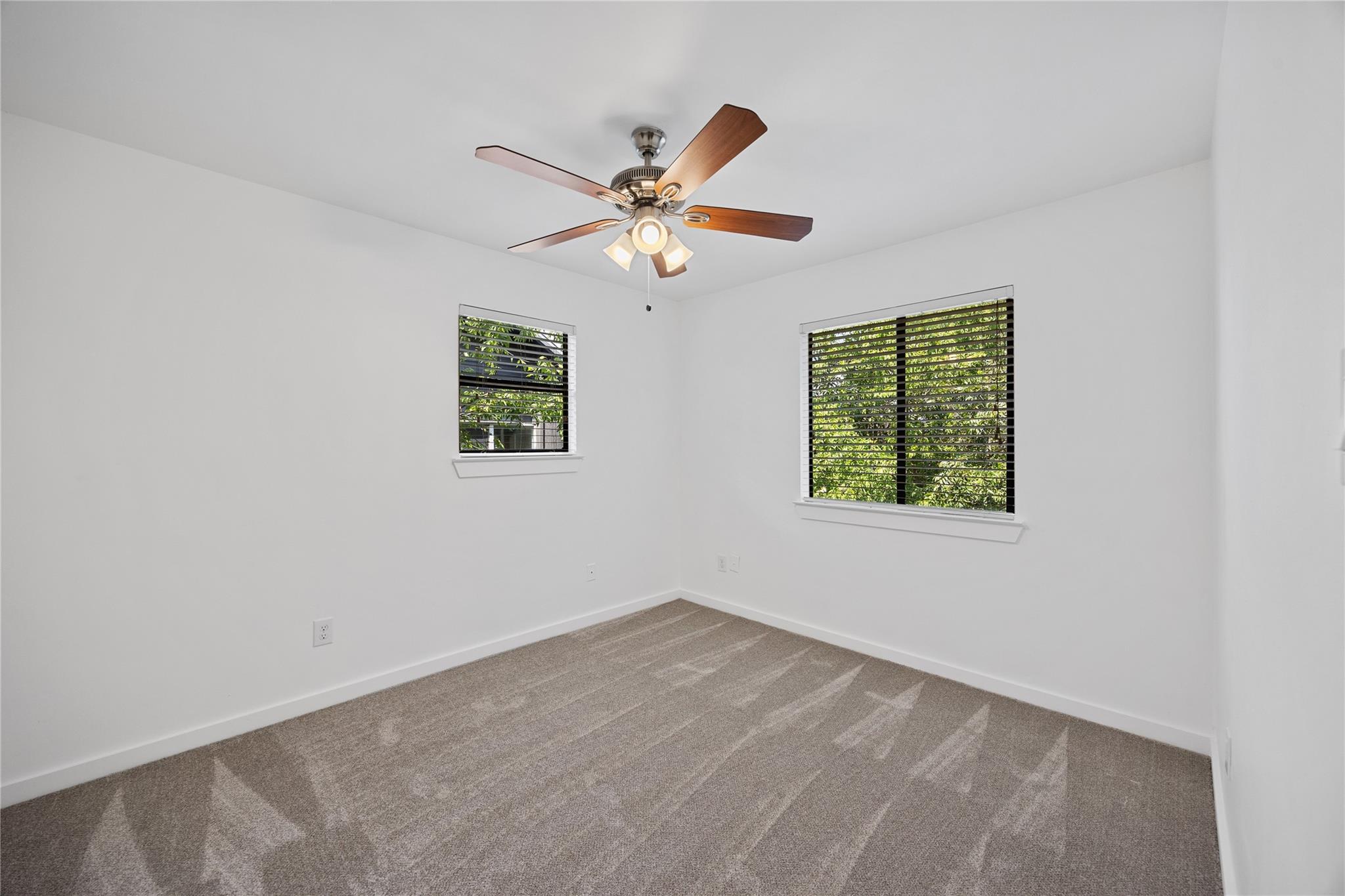 2102 E 8th St, Austin, TX 78702