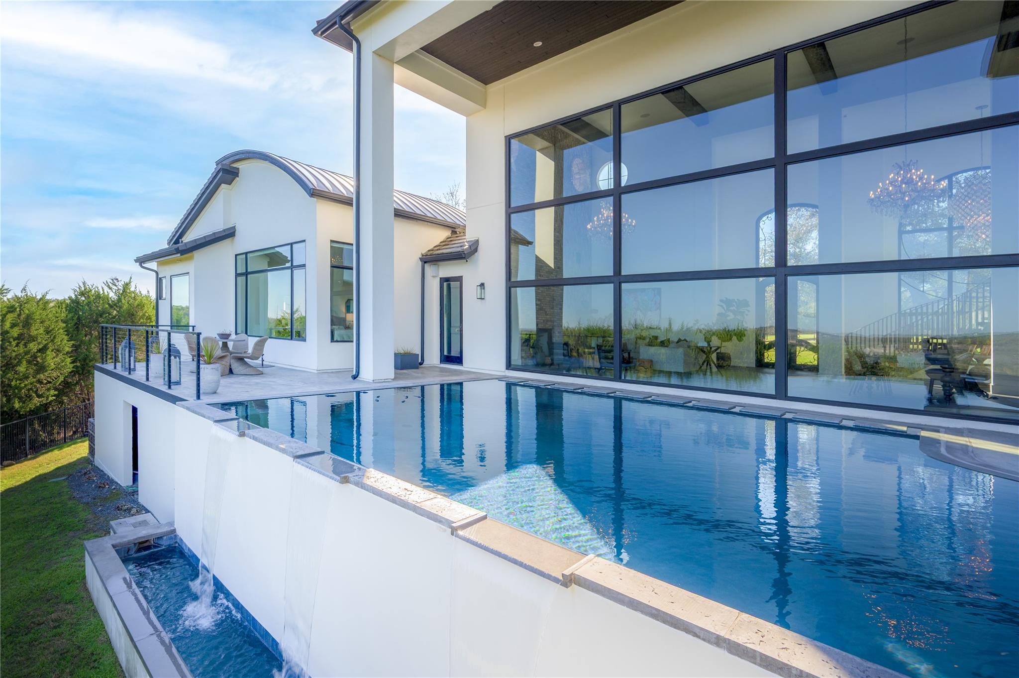 4300 Derrick Cv, Spicewood, TX 78669