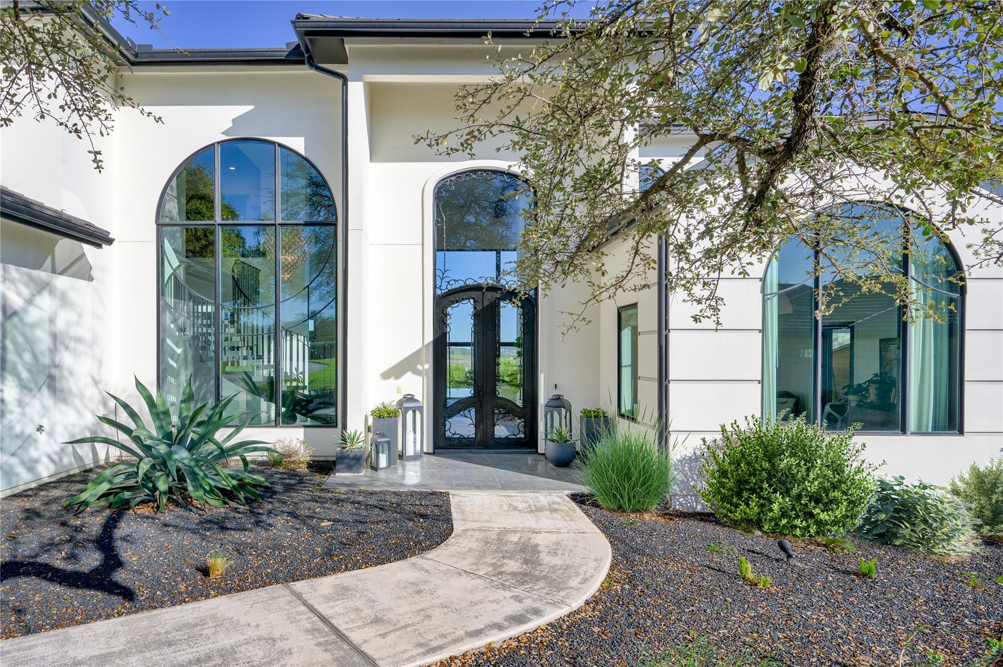 4300 Derrick Cv, Spicewood, TX 78669