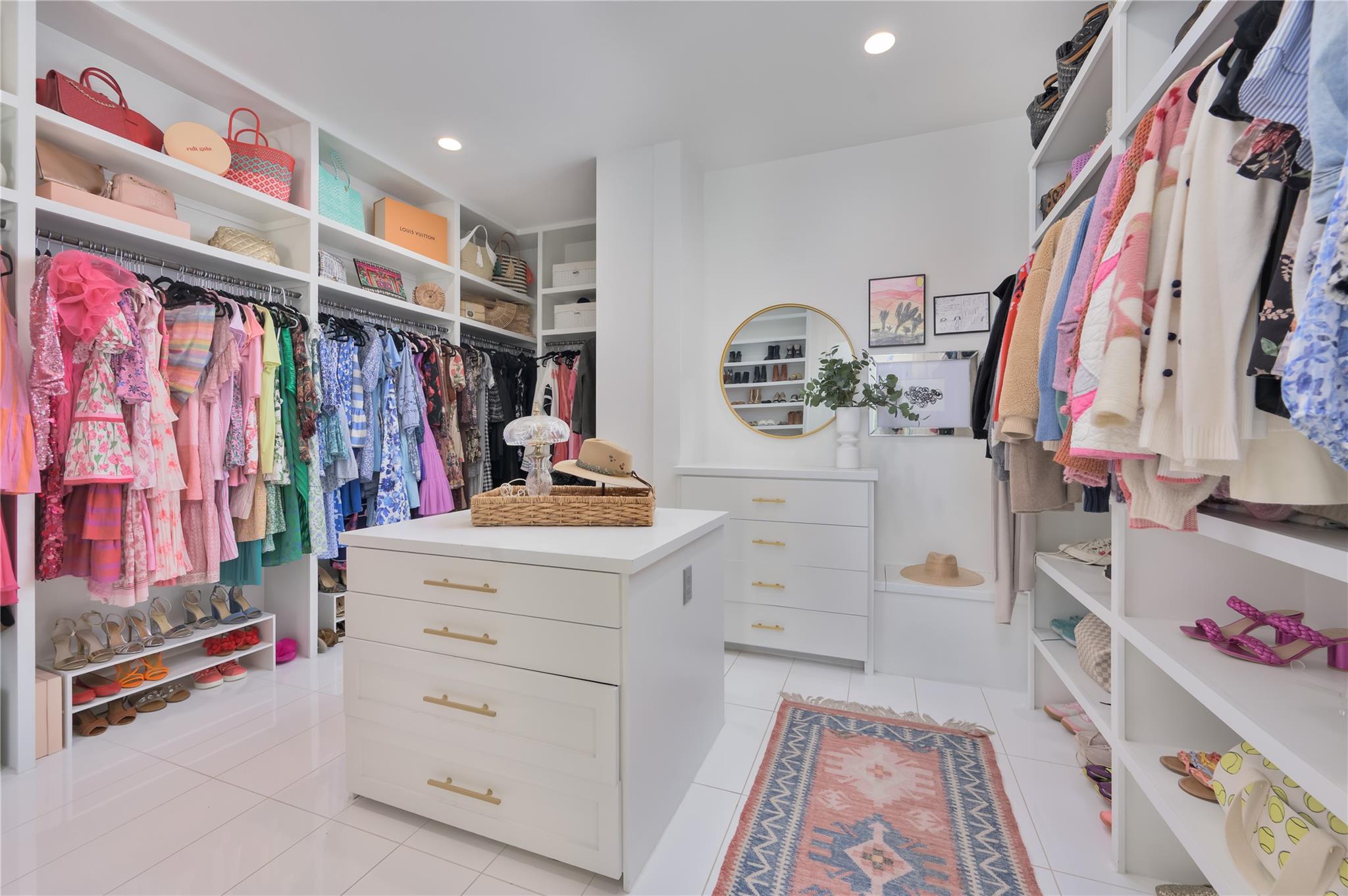 4300 Derrick Cv, Spicewood, TX 78669