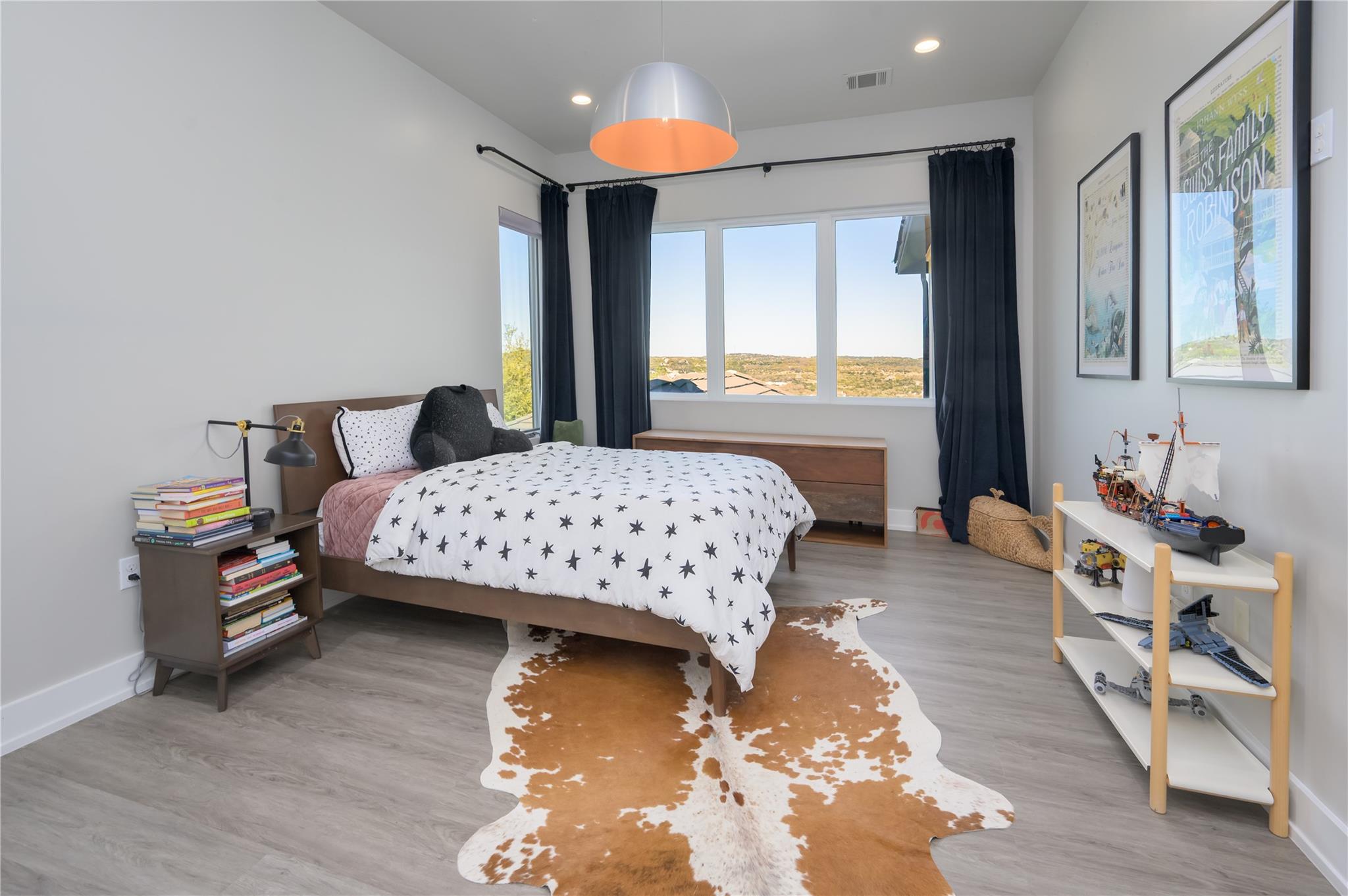 4300 Derrick Cv, Spicewood, TX 78669