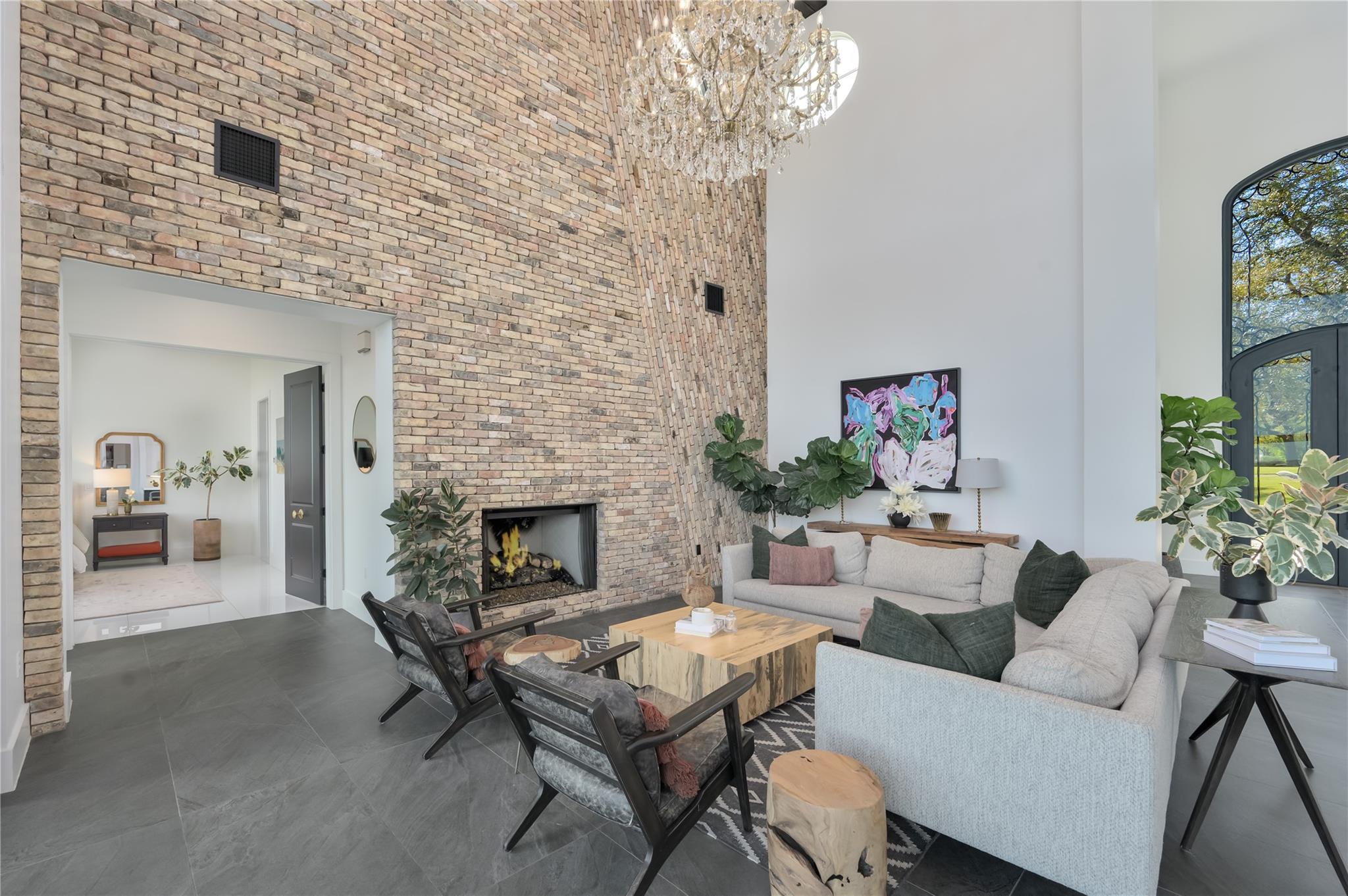 4300 Derrick Cv, Spicewood, TX 78669