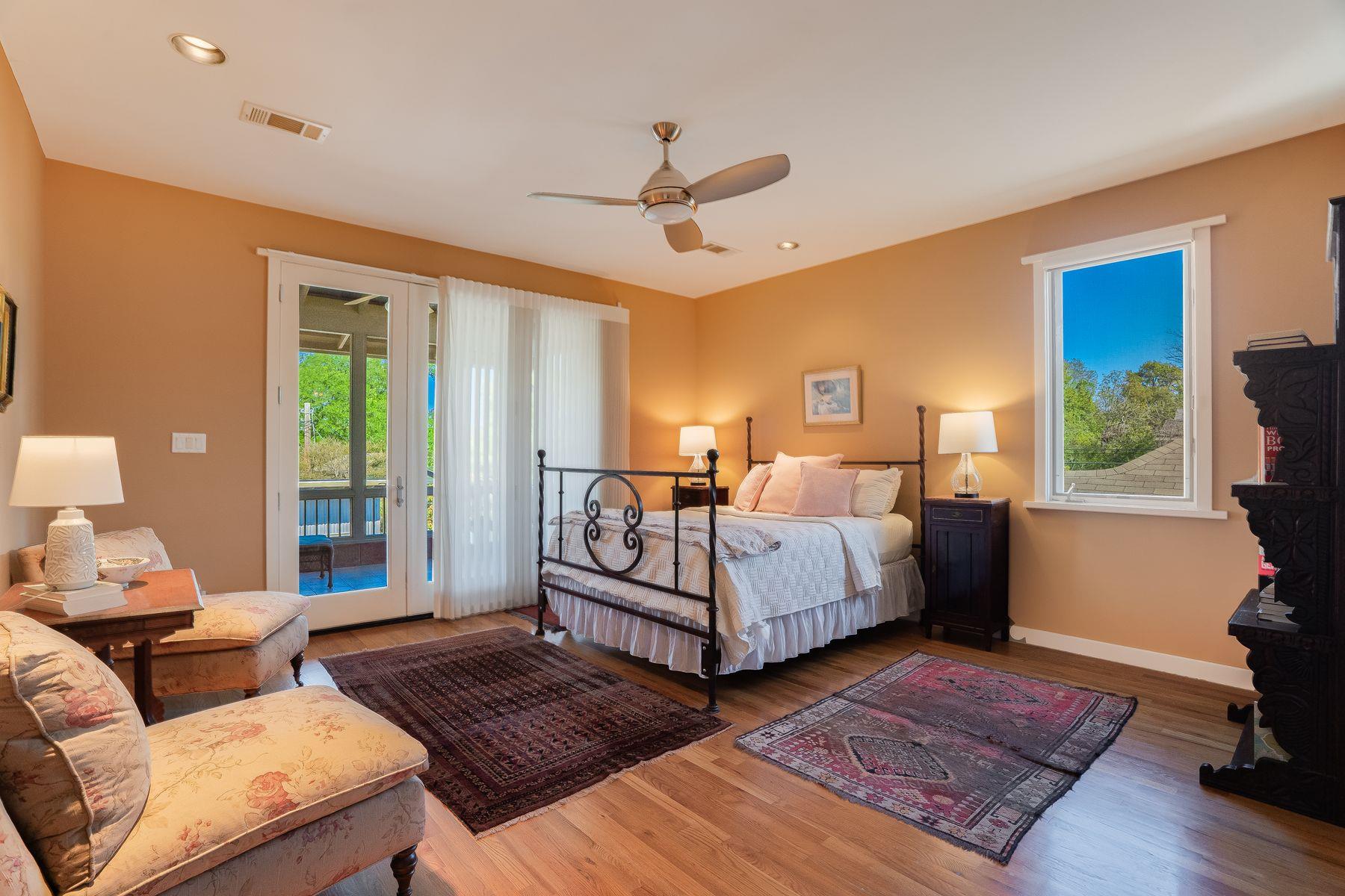 1016 Shelley Ave, Austin, TX 78703