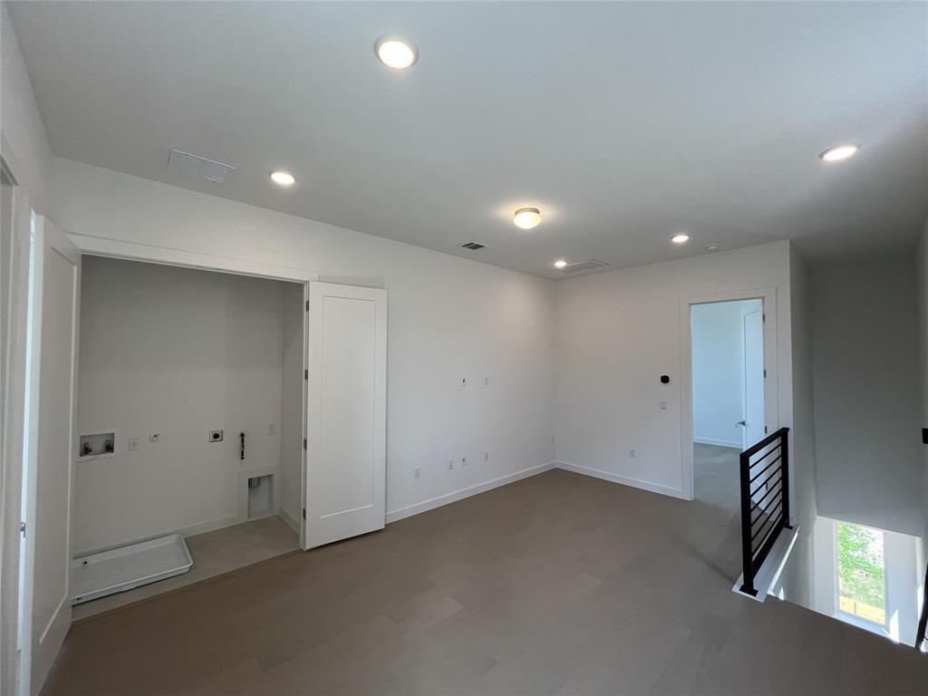 6825 Wolfcreek Pass # 3, Austin, TX 78749