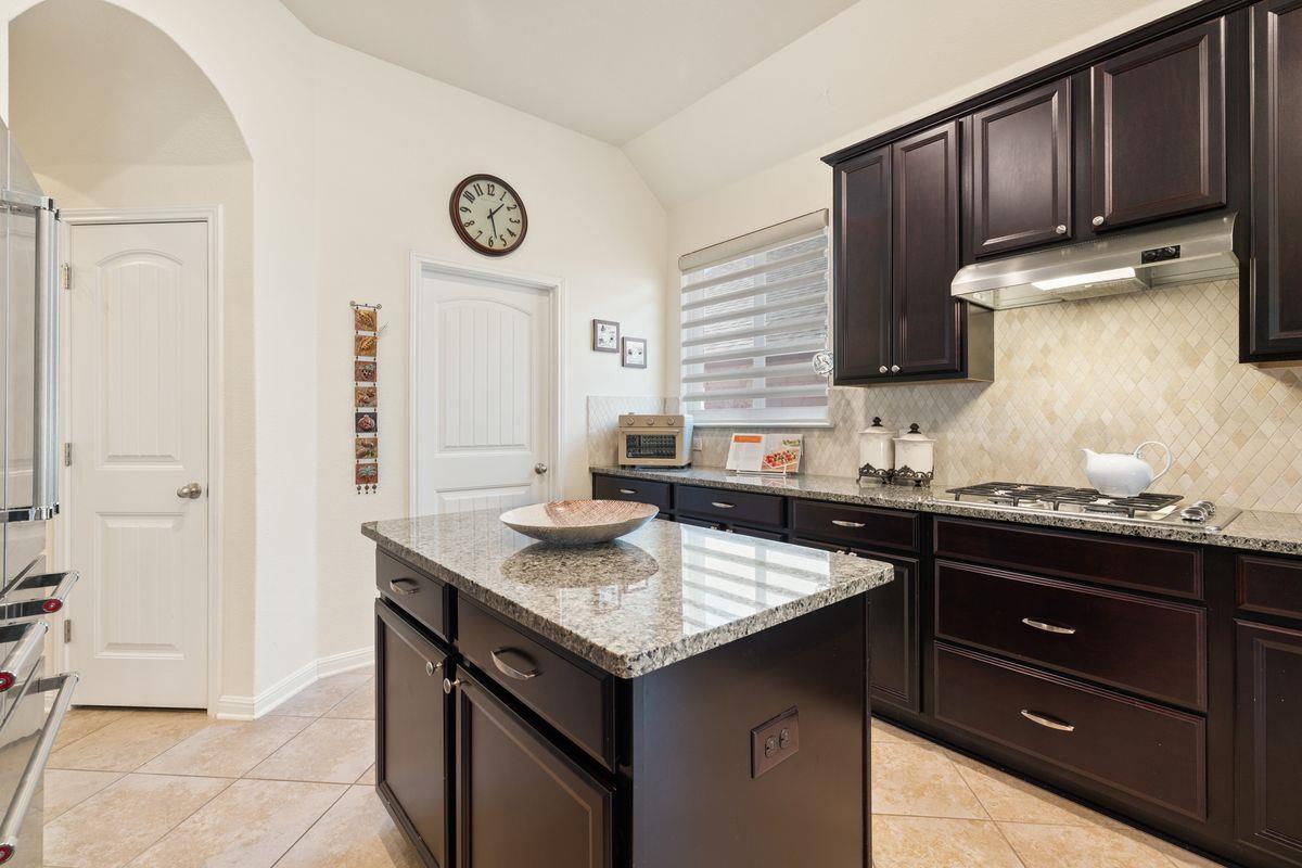 18421 Deep Well Dr, Austin, TX 78738