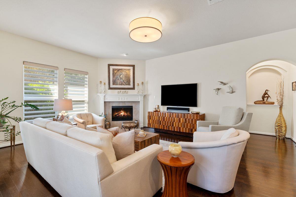 18421 Deep Well Dr, Austin, TX 78738