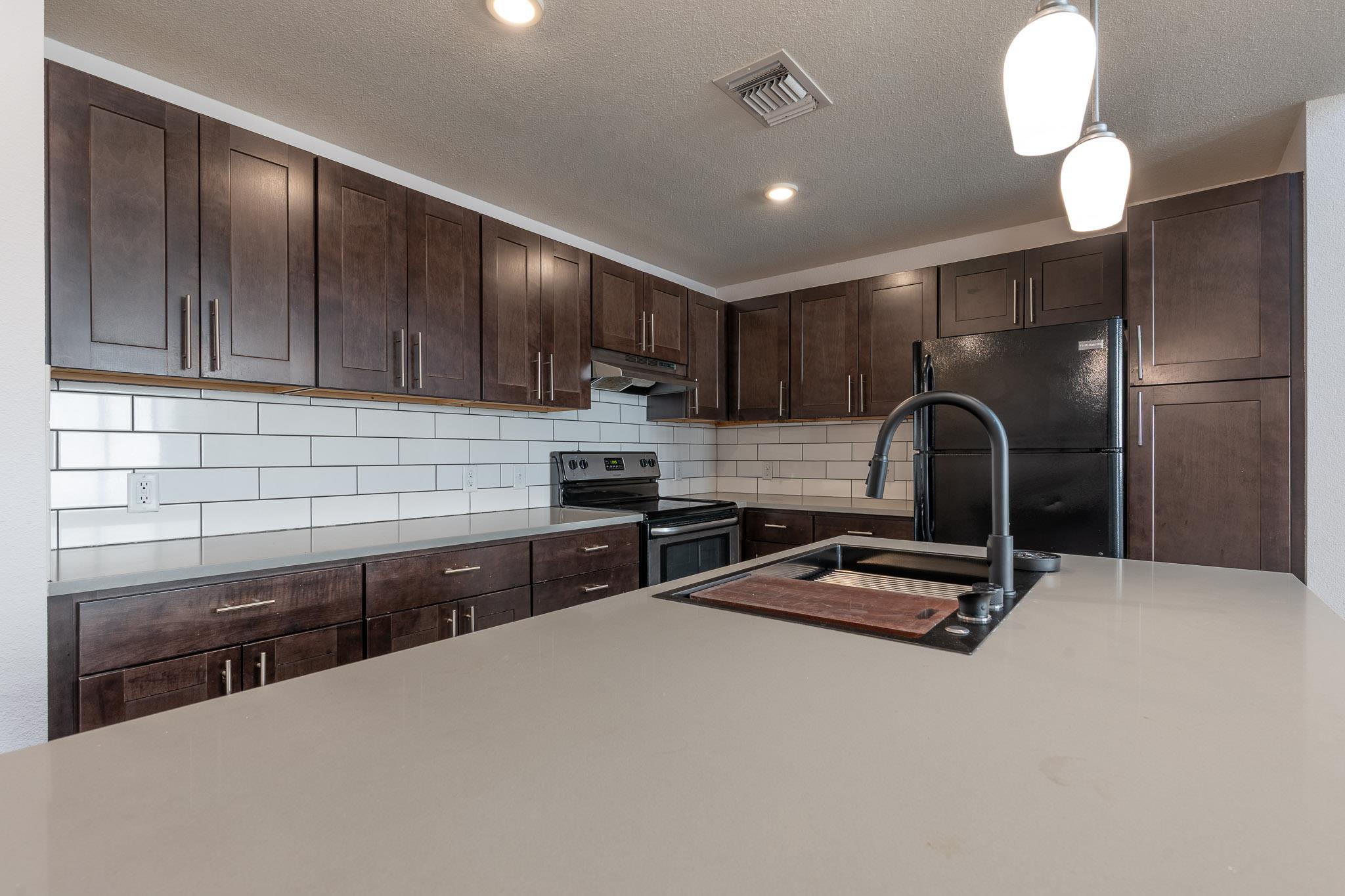 6700 Menchaca Rd #24 Rd # 20, Austin, TX 78745