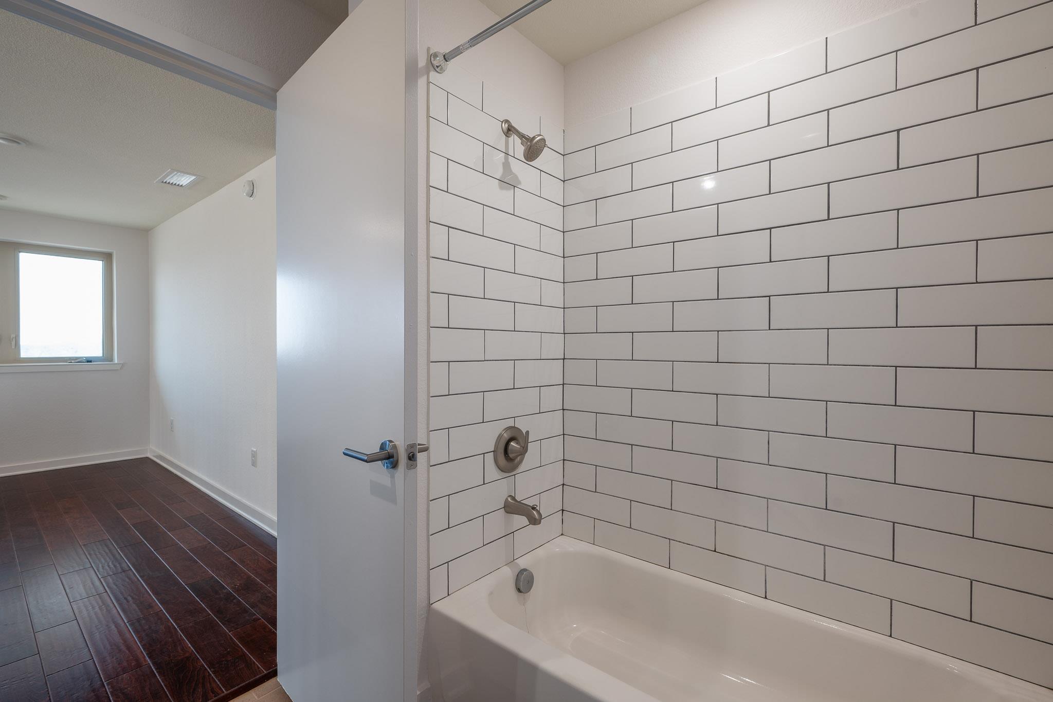 6700 Menchaca Rd #24 Rd # 20, Austin, TX 78745