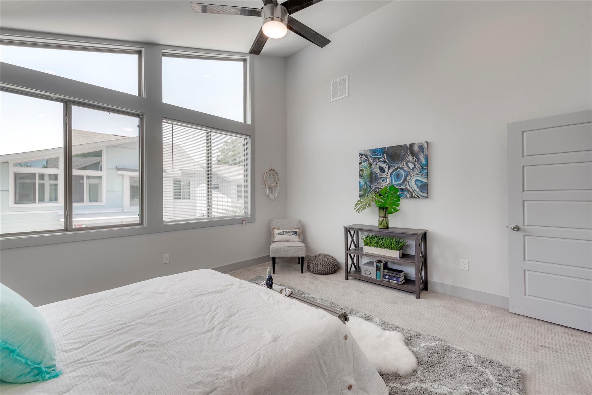 900 Banister Ln # H, Austin, TX 78704