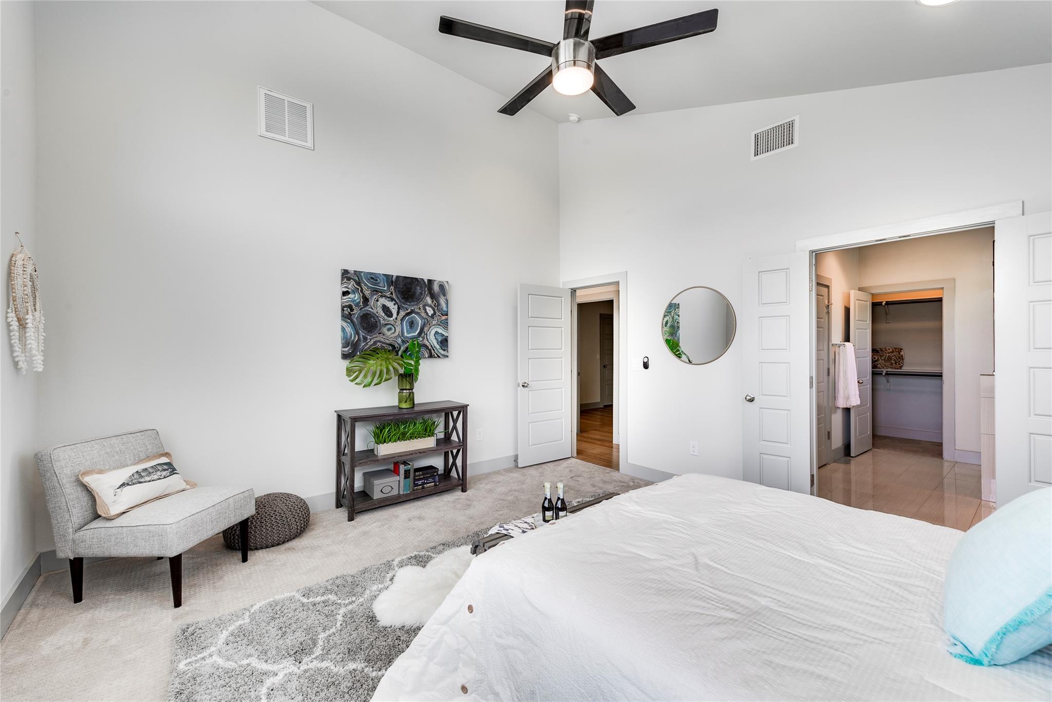 900 Banister Ln # H, Austin, TX 78704