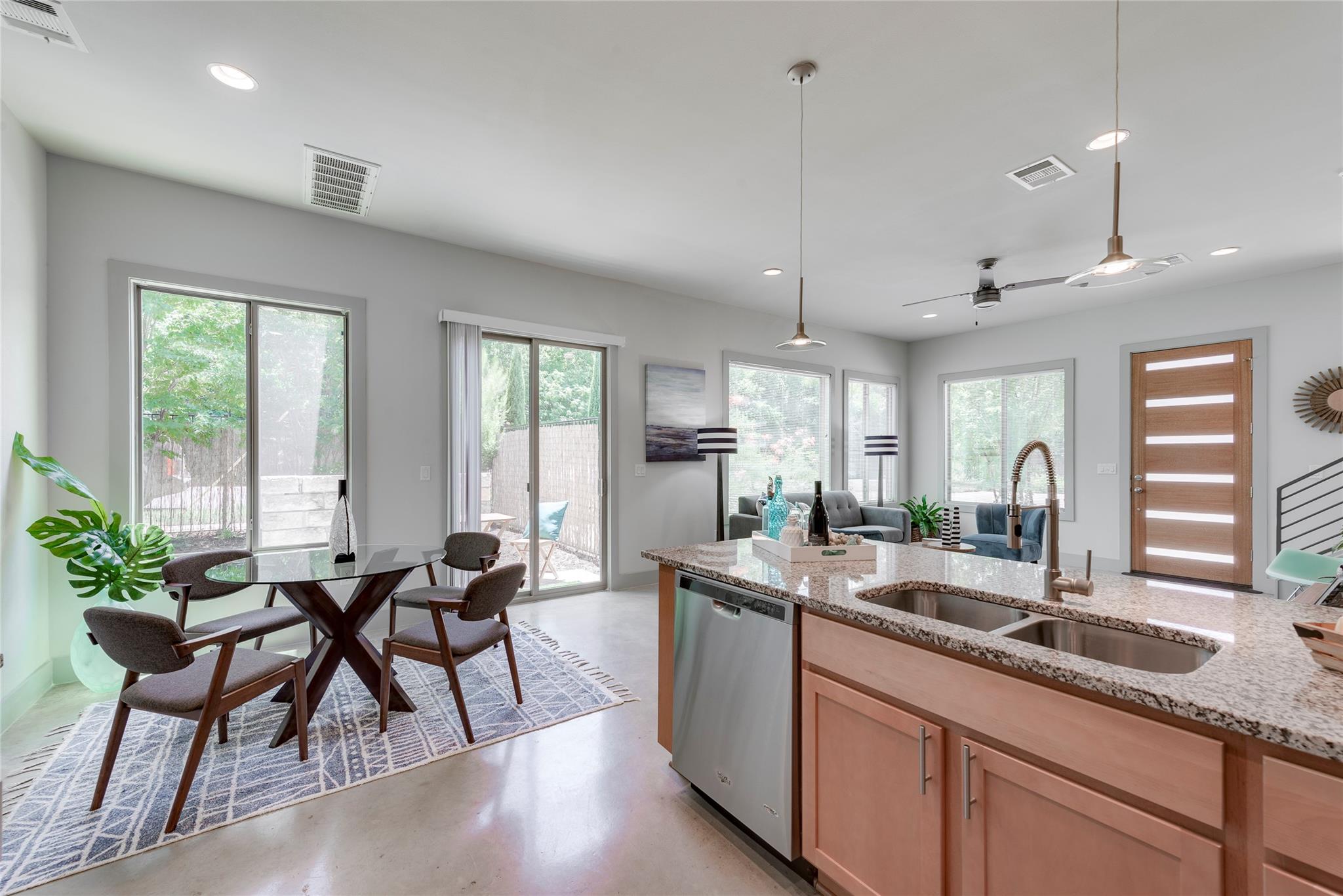 900 Banister Ln # H, Austin, TX 78704