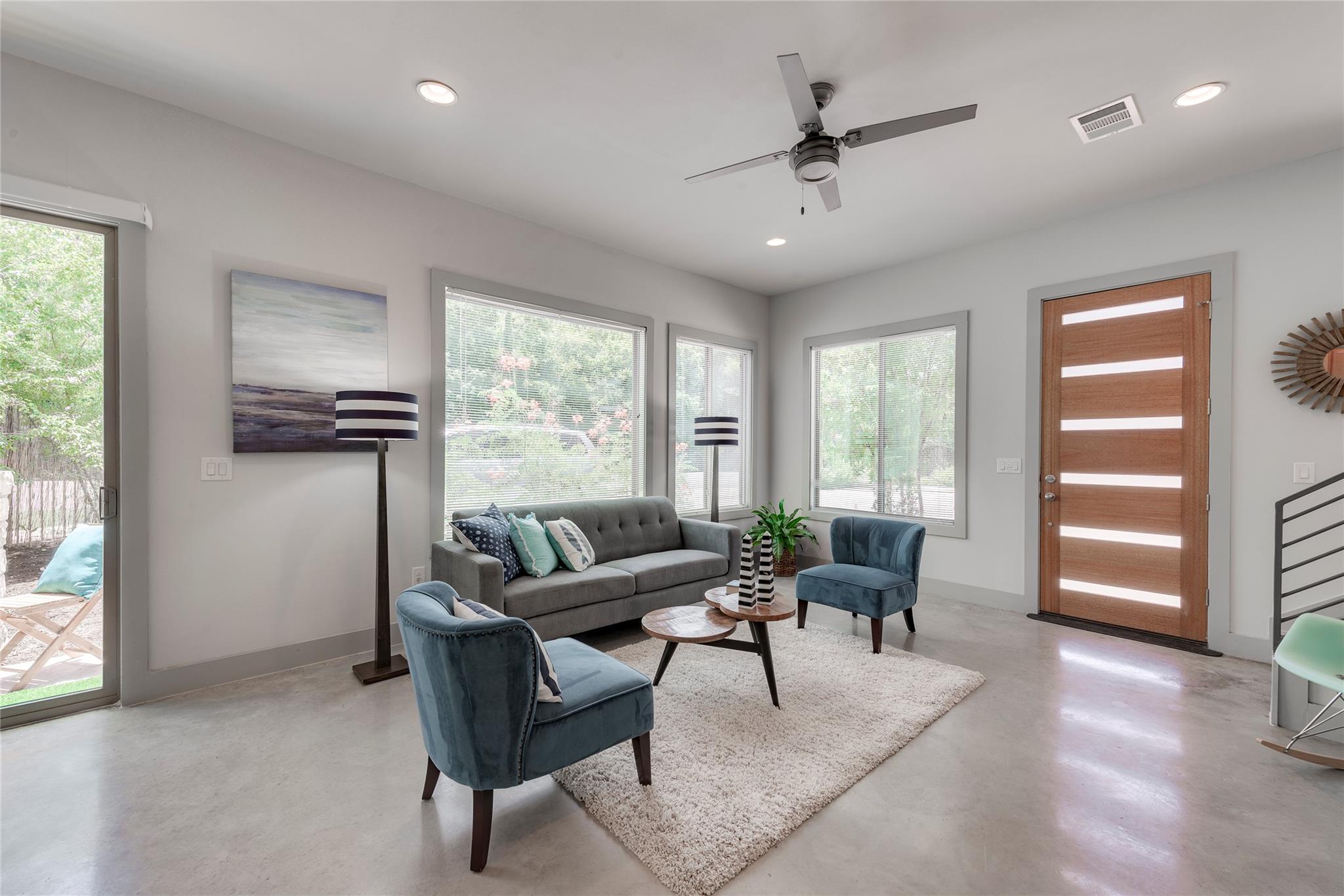 900 Banister Ln # H, Austin, TX 78704