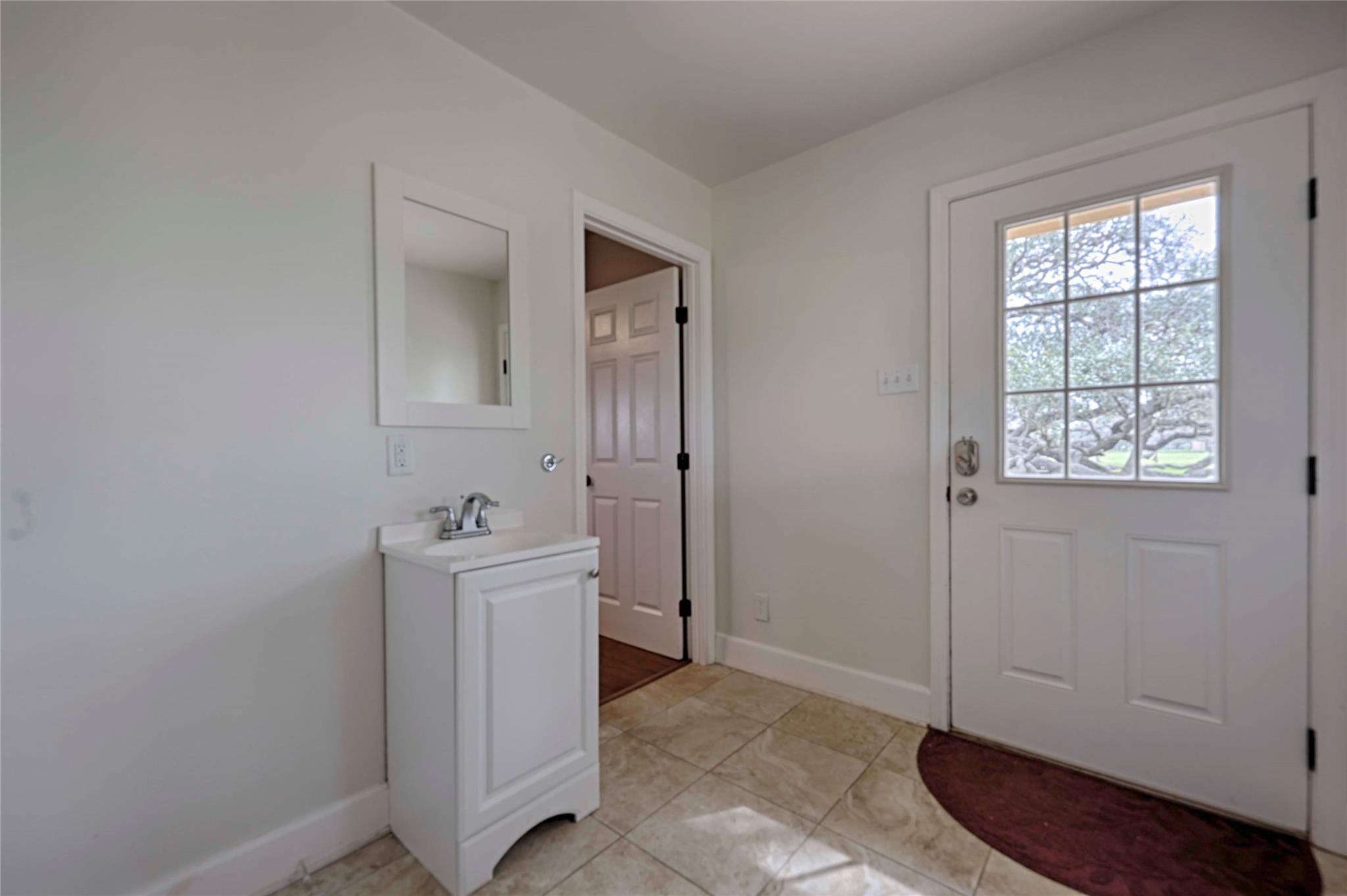 341 County Road 233 Rd, Hallettsville, TX 77964