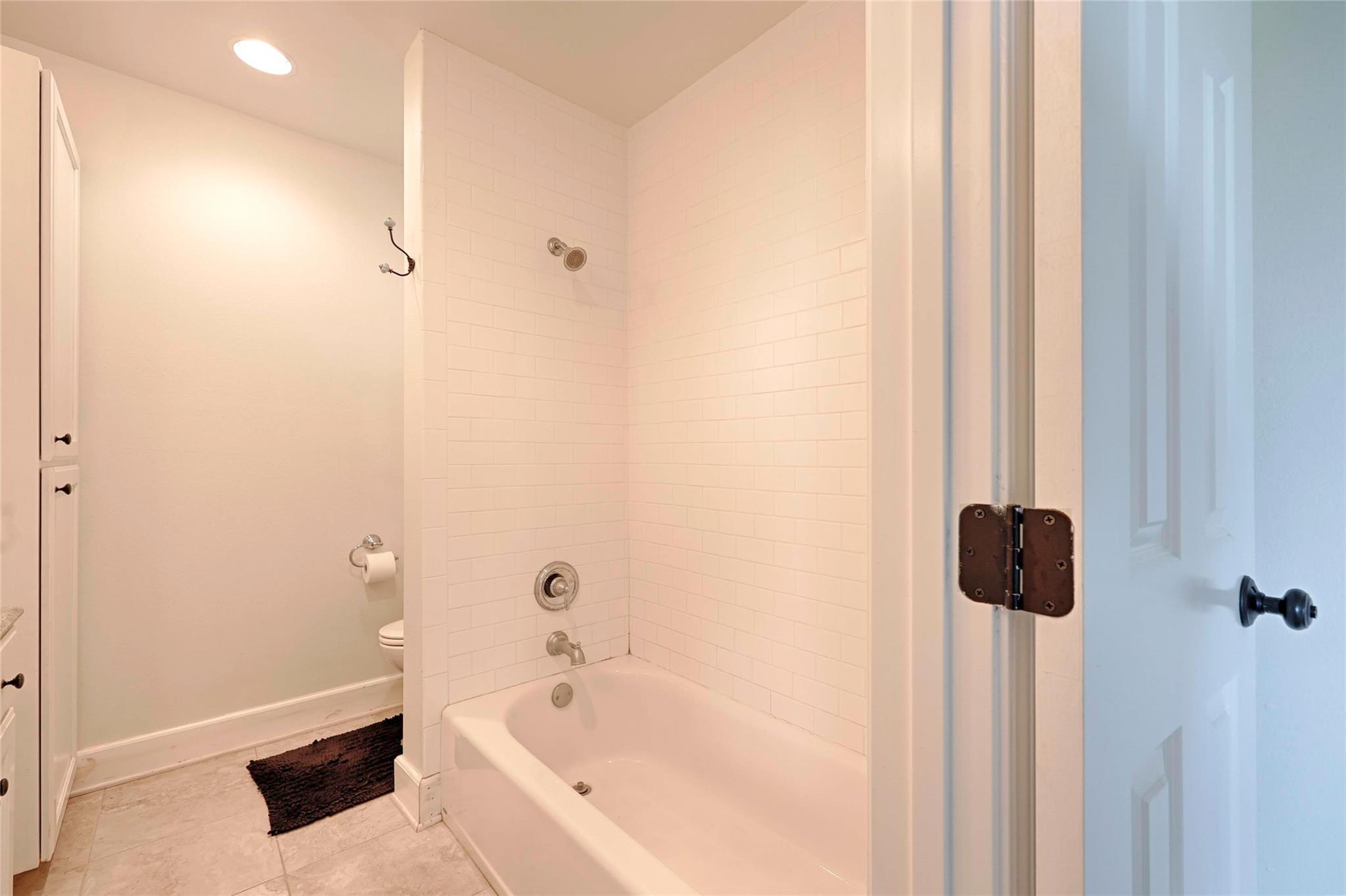 341 County Road 233 Rd, Hallettsville, TX 77964