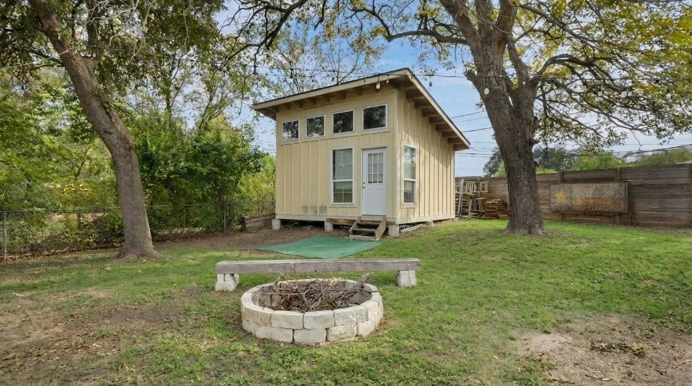 6703 Duquesne Dr, Austin, TX 78723