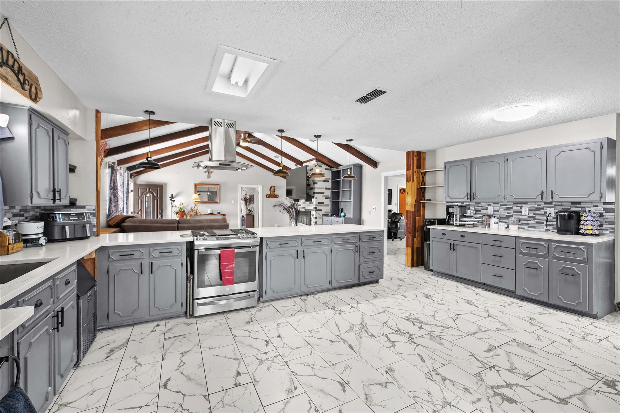 186 FM 969, Bastrop, TX 78602