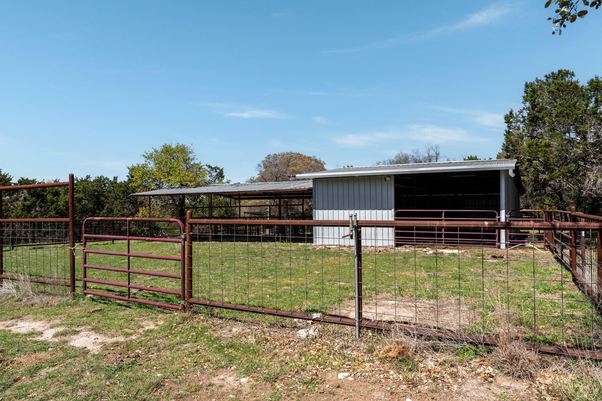 1716 Sanctuary Ln, Blanco, TX 78606