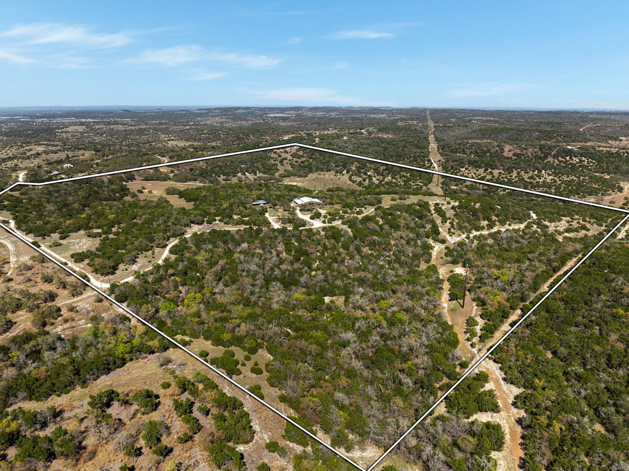 1716 Sanctuary Ln, Blanco, TX 78606