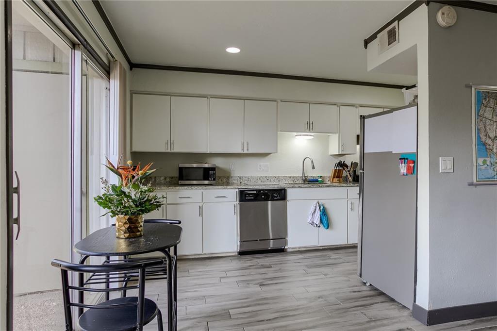 620 S 1st St # 107, Austin, TX 78704