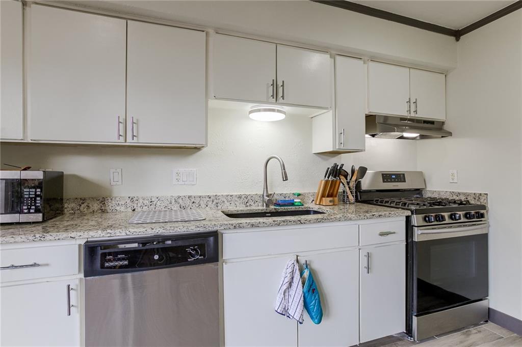 620 S 1st St # 107, Austin, TX 78704