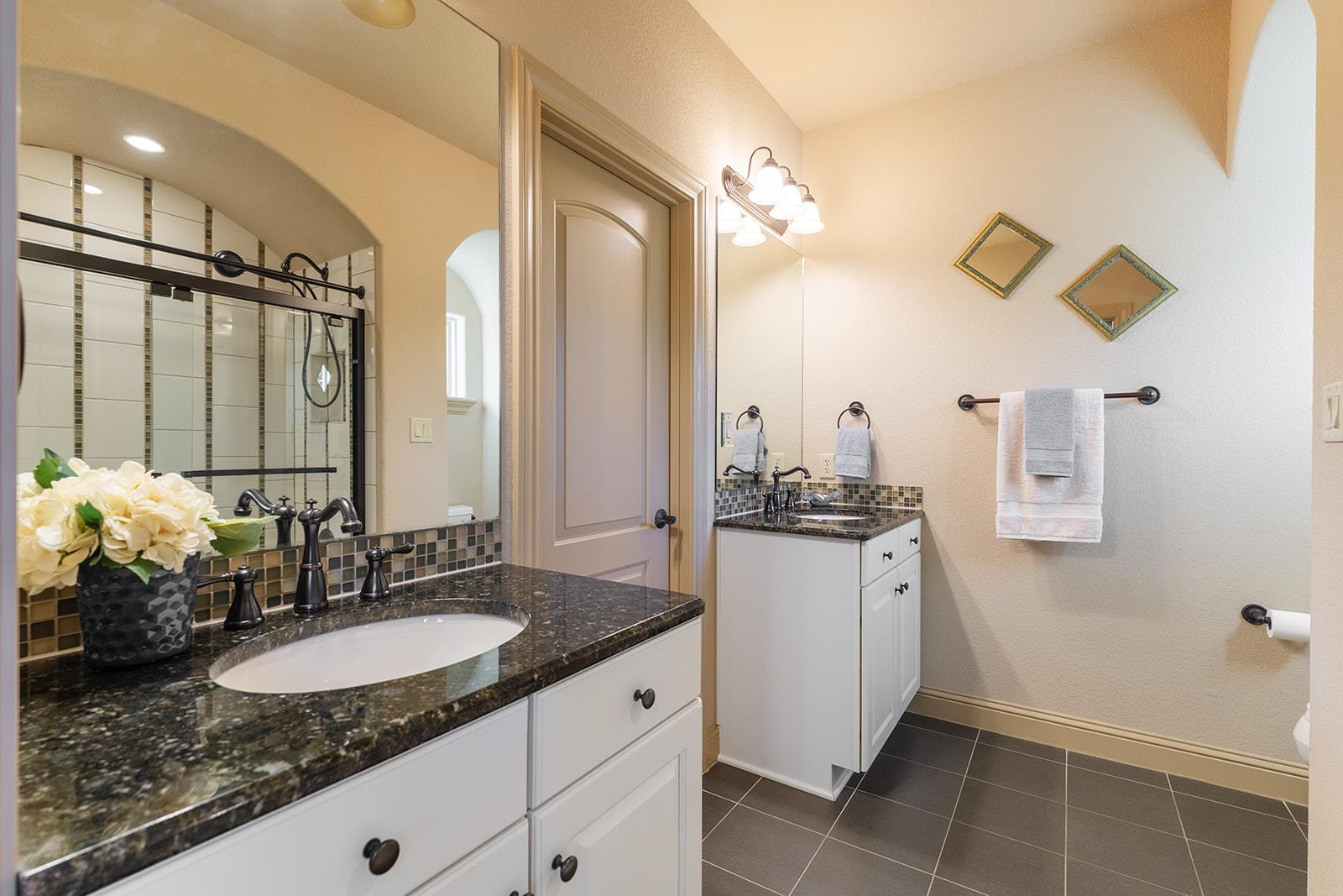 8916 Villa Norte Dr, Austin, TX 78726