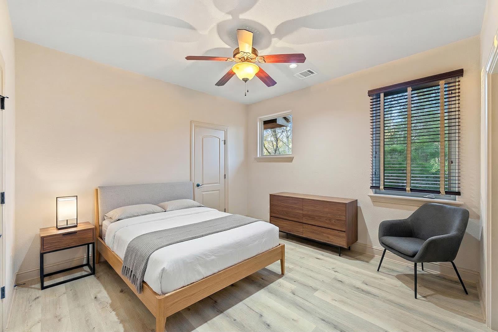 8916 Villa Norte Dr, Austin, TX 78726