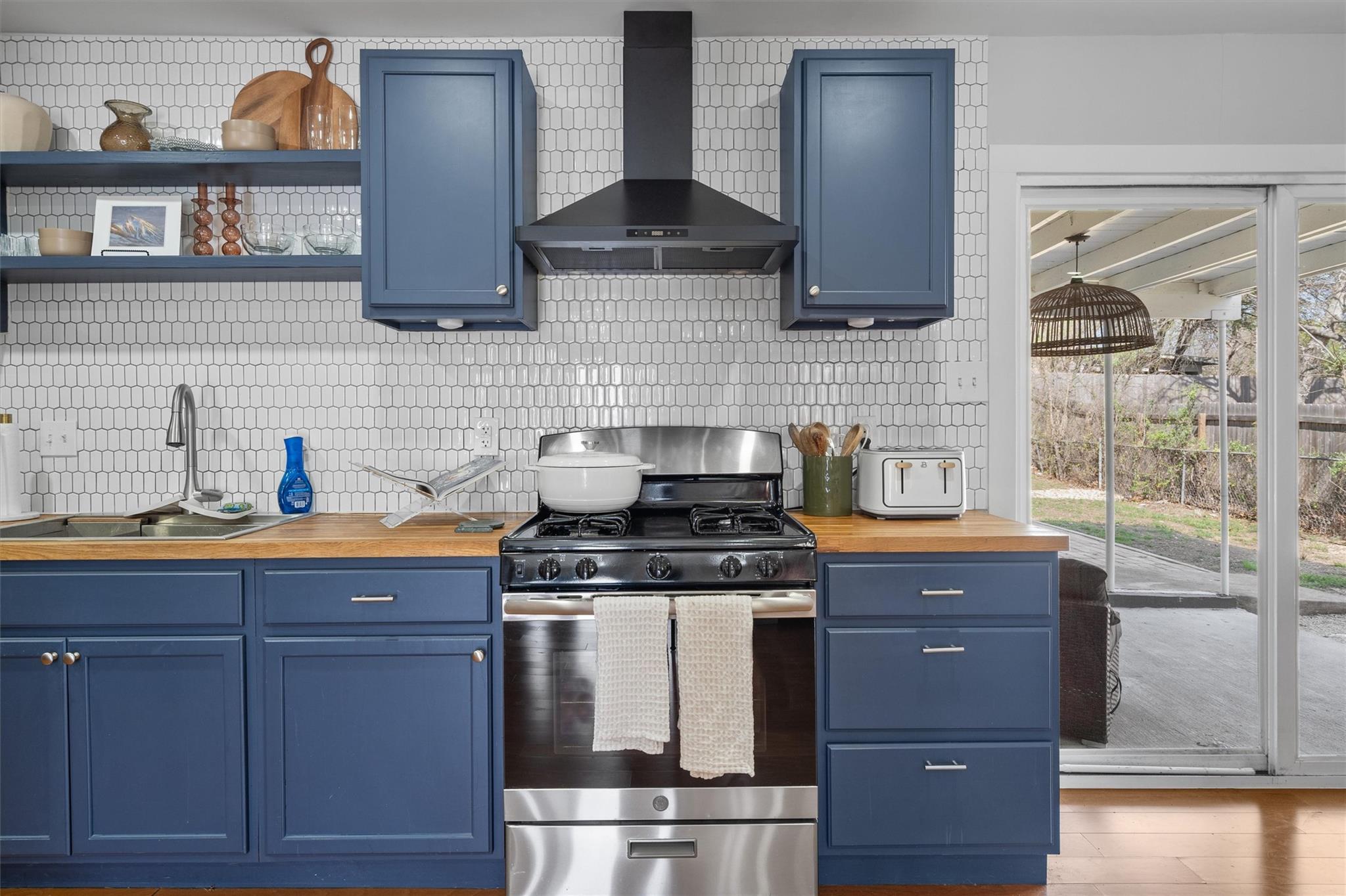 3400 Santa Fe Dr, Austin, TX 78741