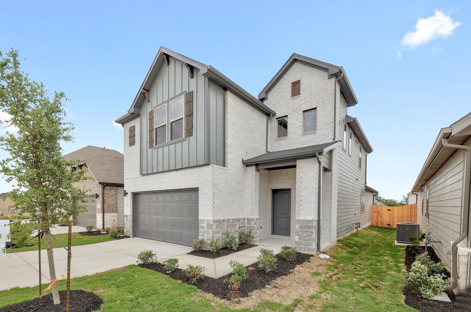 440 Lucky Ave, Elgin, TX 78621
