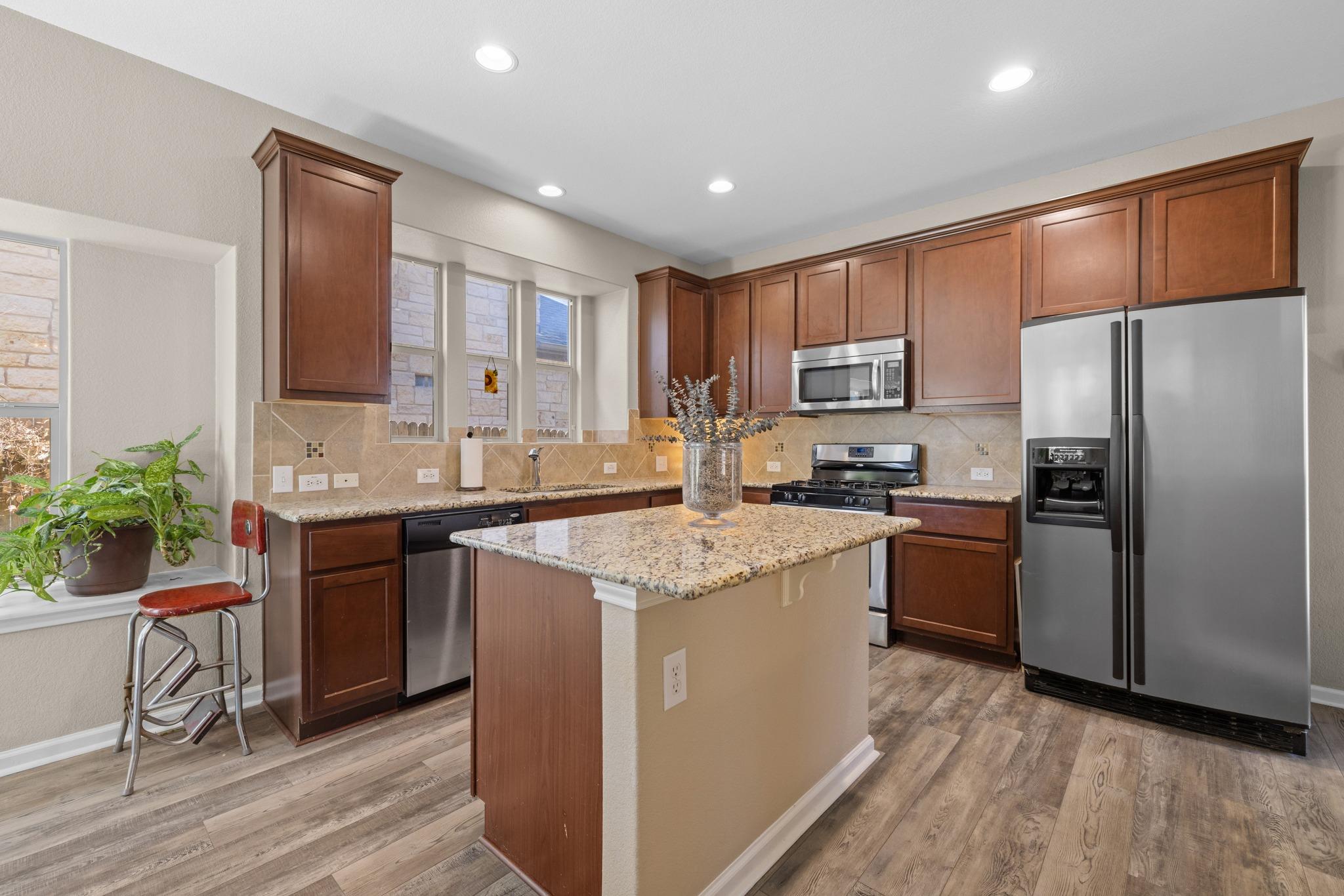 222 Sycamore St, Georgetown, TX 78633