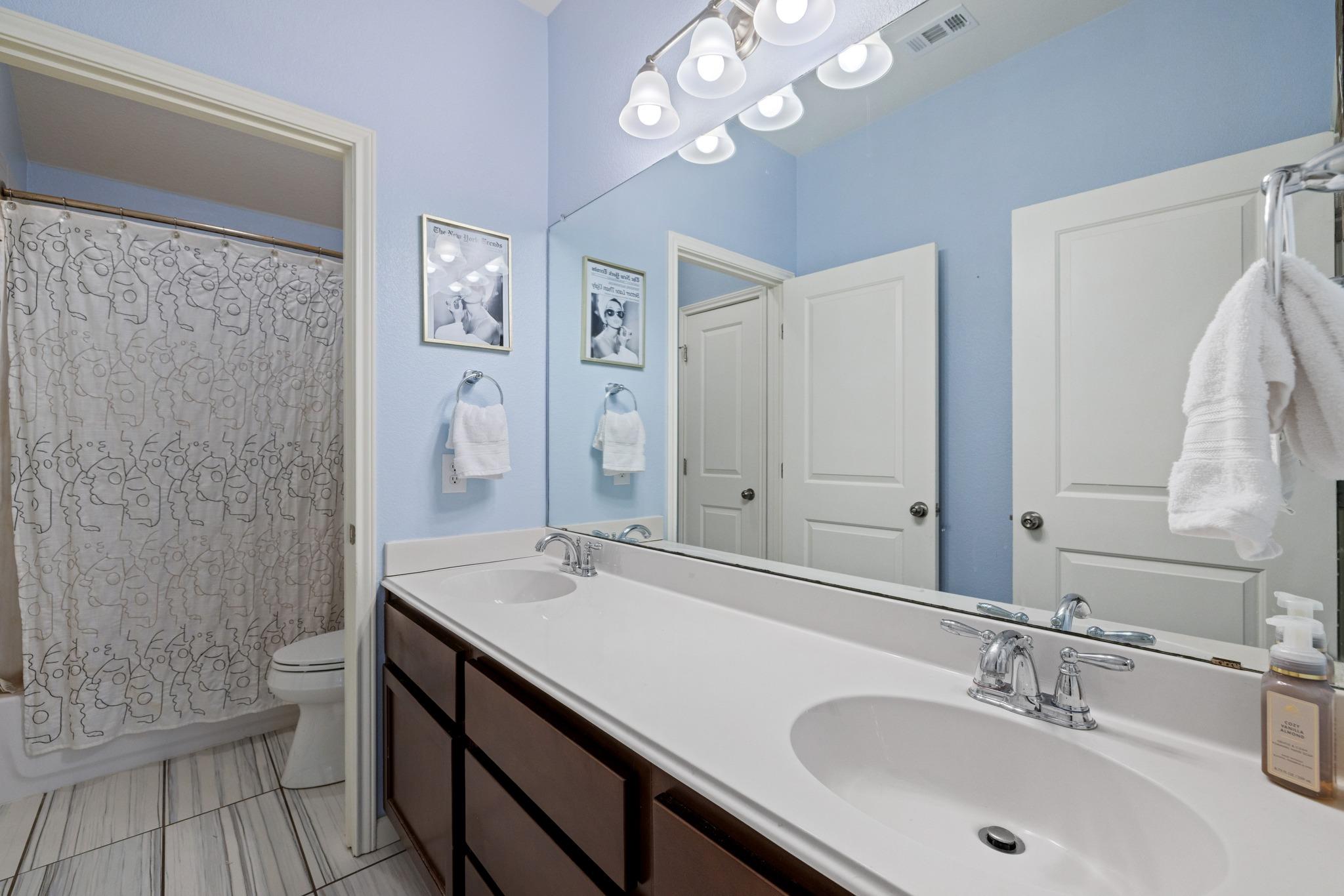 222 Sycamore St, Georgetown, TX 78633