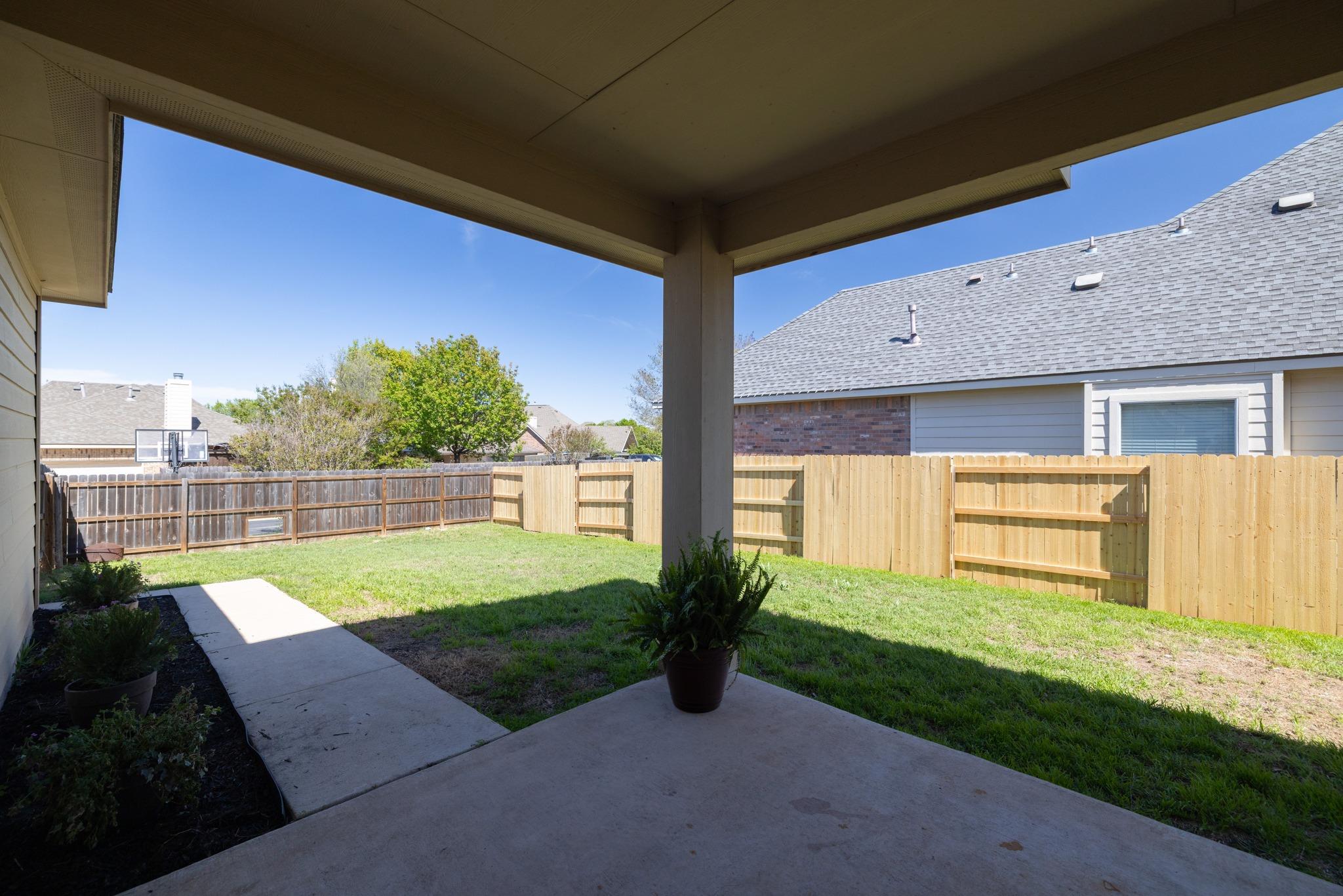 222 Sycamore St, Georgetown, TX 78633