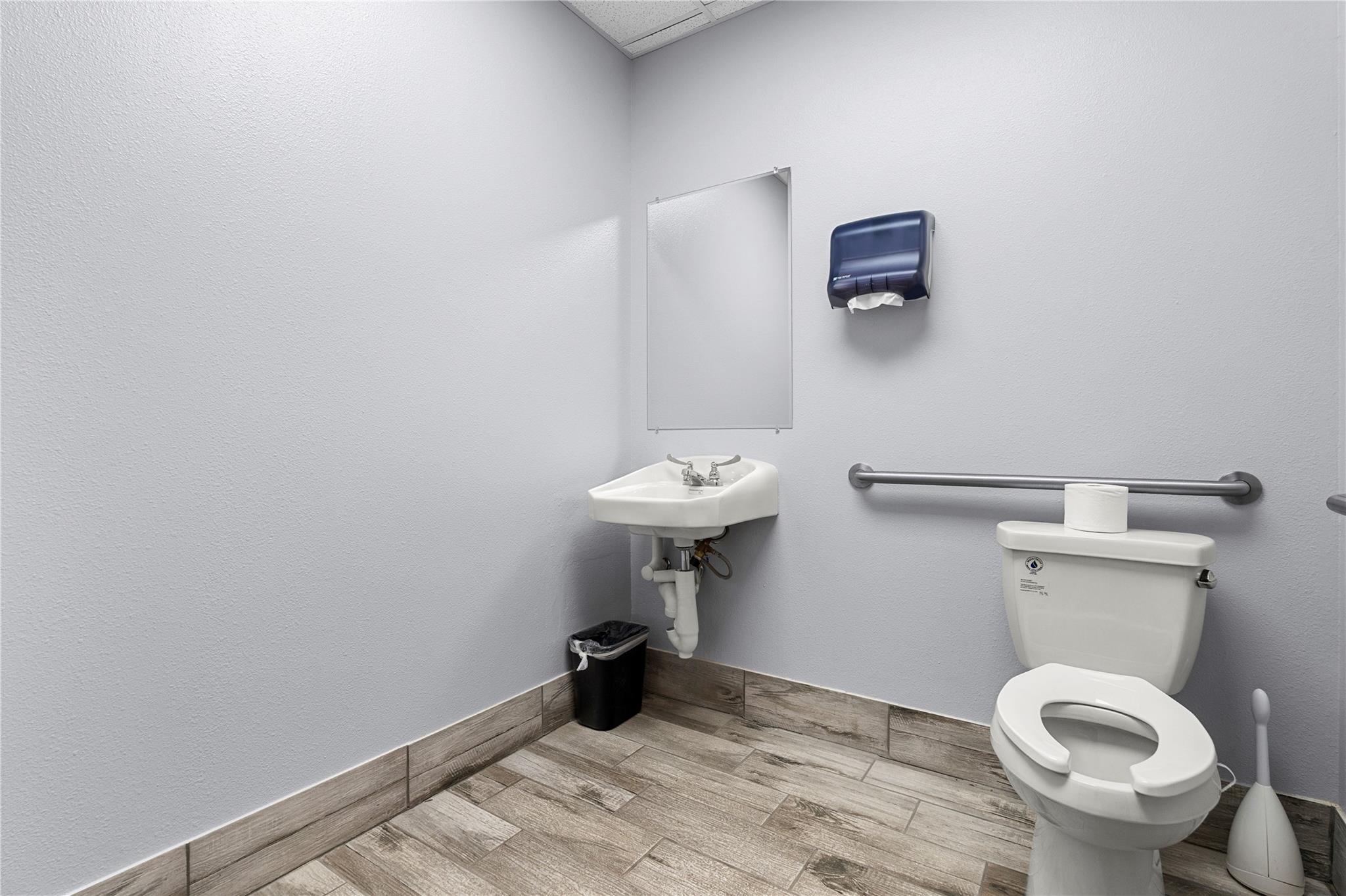 13400 Immanuel Rd # B, Pflugerville, TX 78660