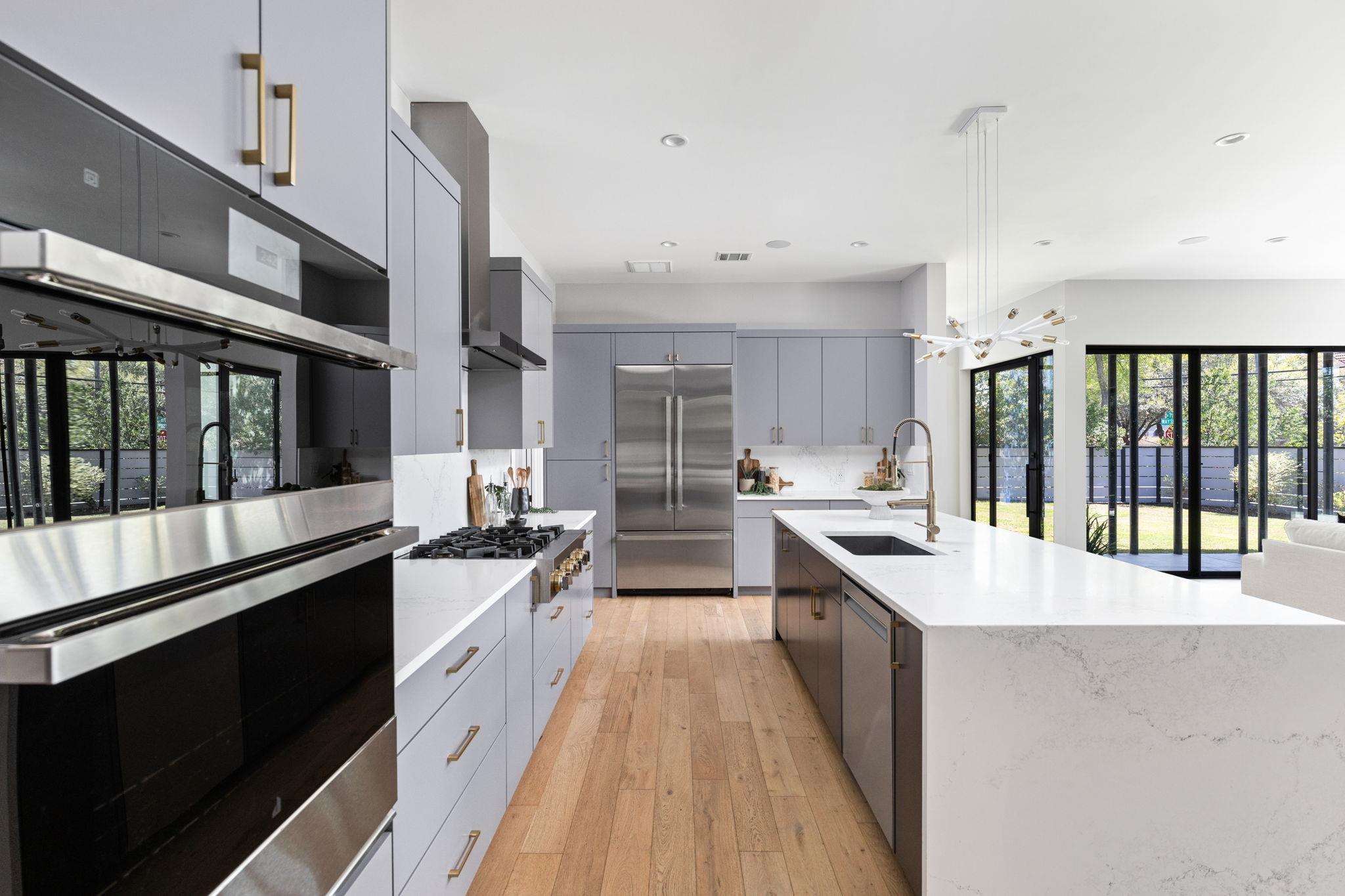 700 Wayside Dr, Austin, TX 78703