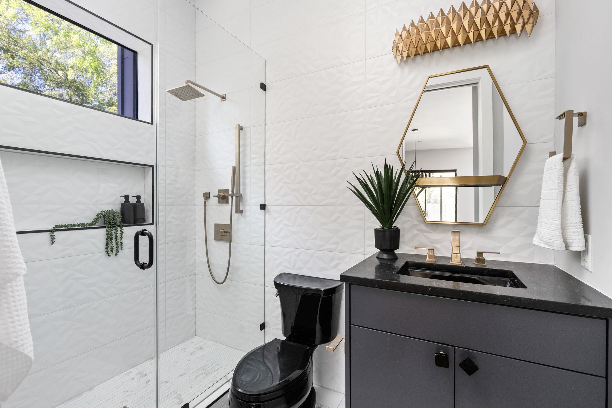 700 Wayside Dr, Austin, TX 78703