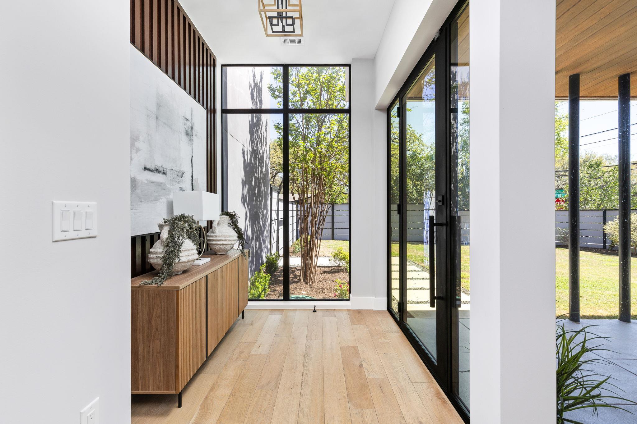 700 Wayside Dr, Austin, TX 78703