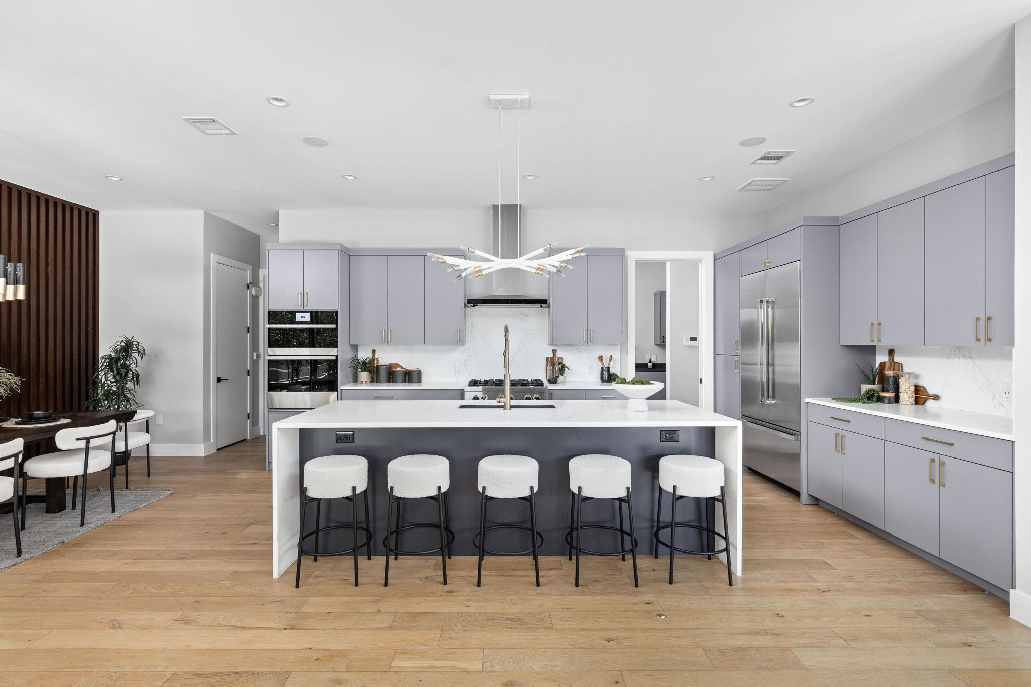 700 Wayside Dr, Austin, TX 78703