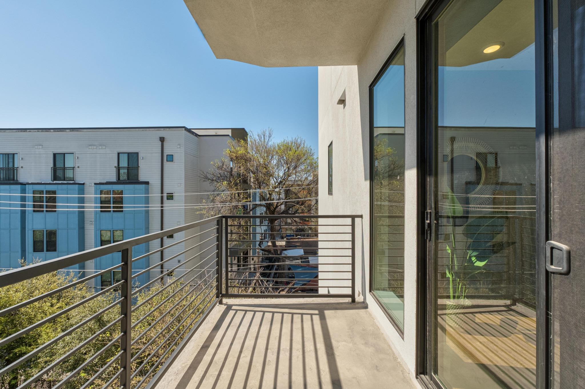 1615 E 7th St # 402, Austin, TX 78702