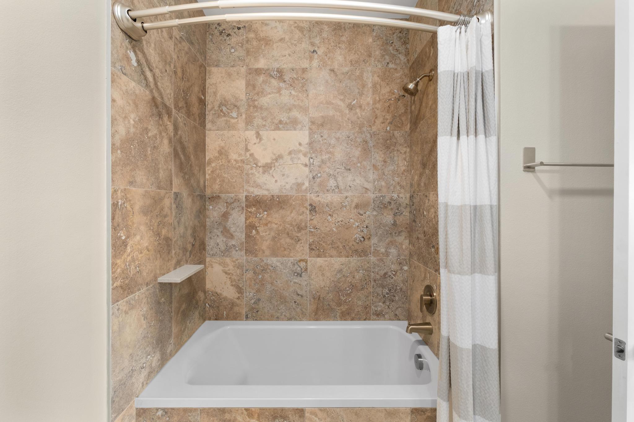 1615 E 7th St # 402, Austin, TX 78702