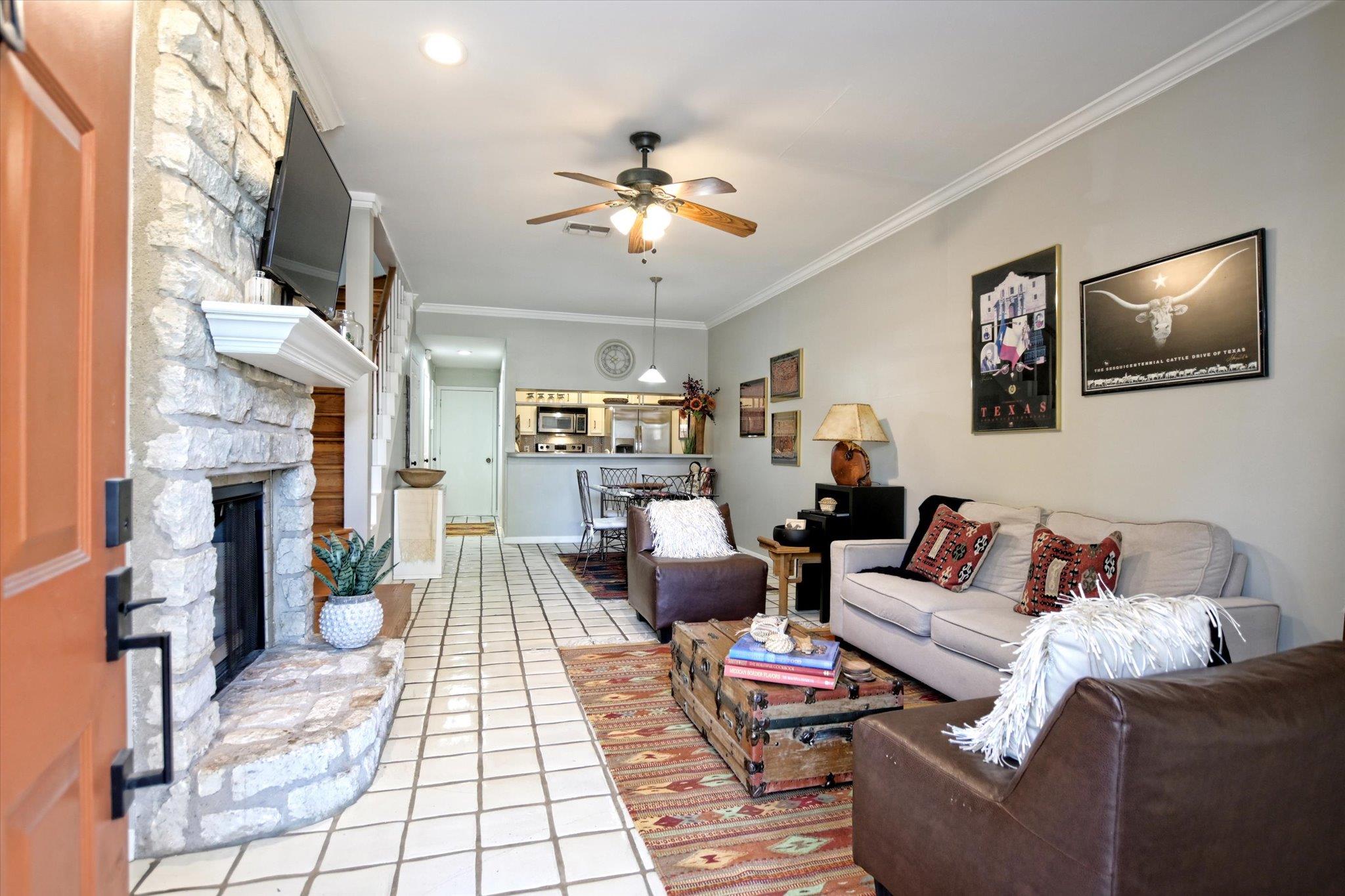 641 W 31st 1/2 St, Austin, TX 78705