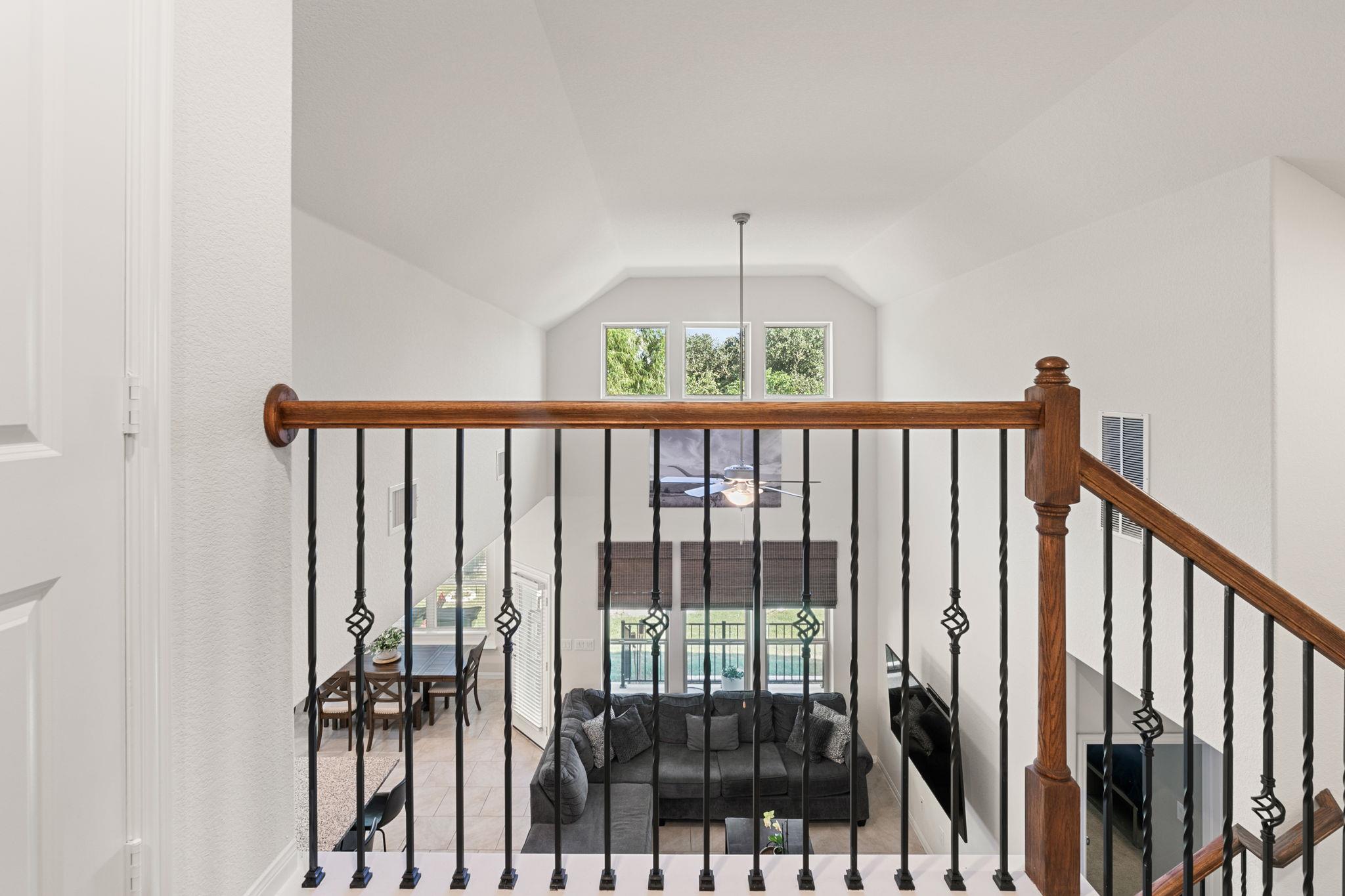 2233 Sauterne Dr, Leander, TX 78641