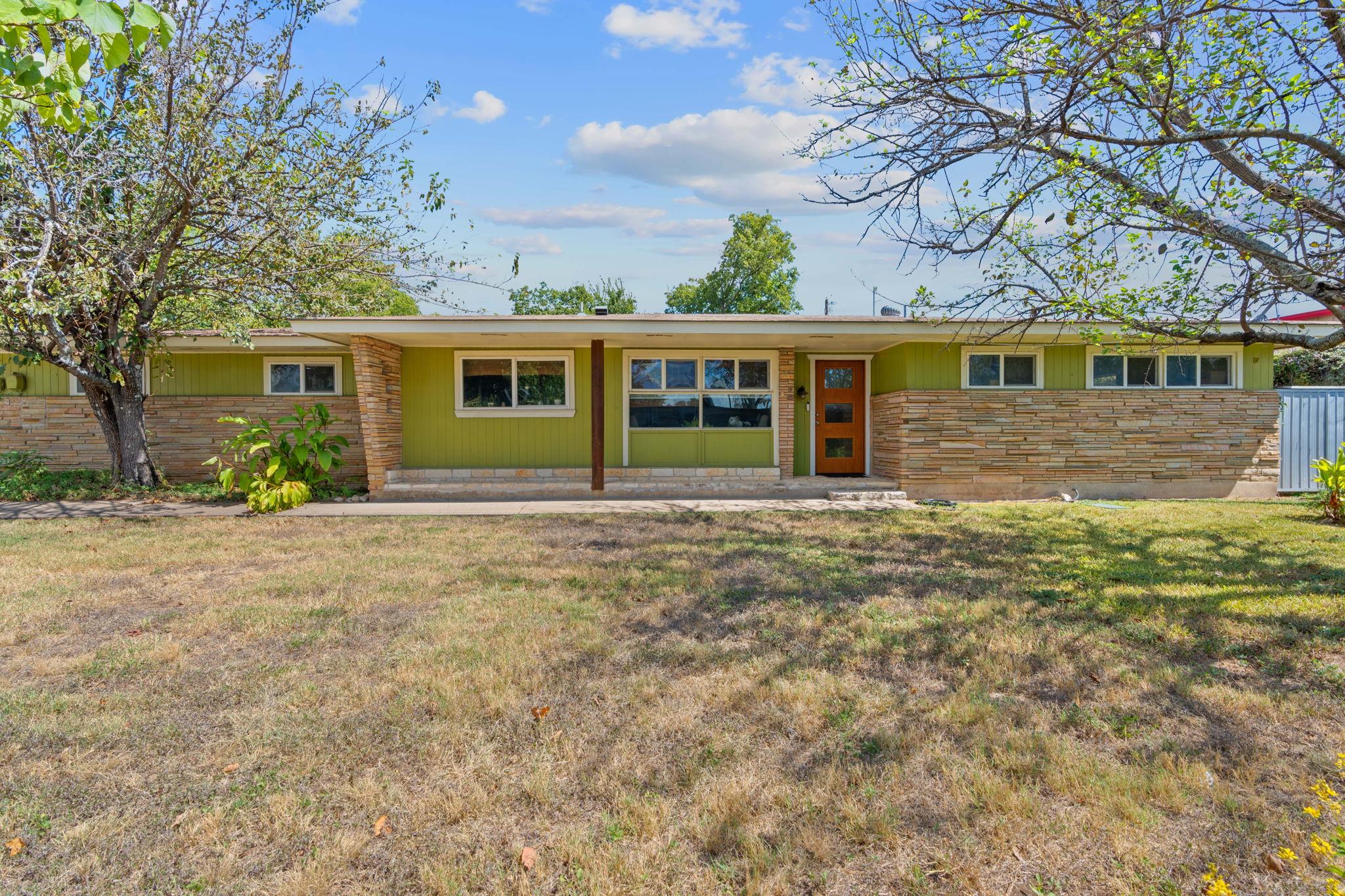 700 & 604 Corral Ln, Austin, TX 78745
